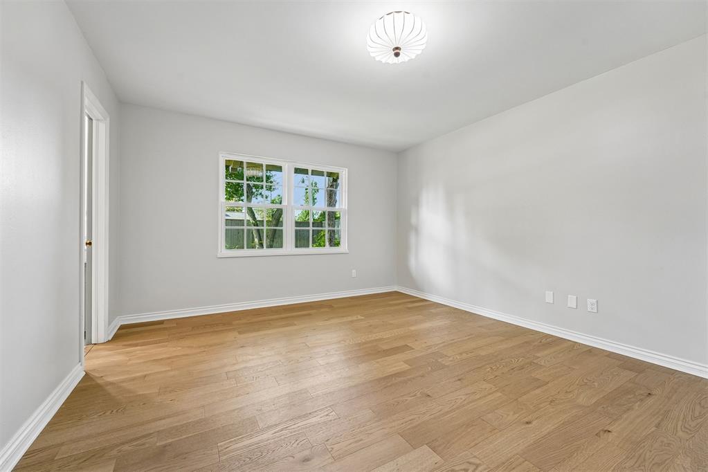 2116 NW 59th Circle