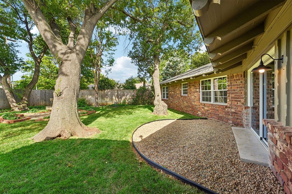 2116 NW 59th Circle