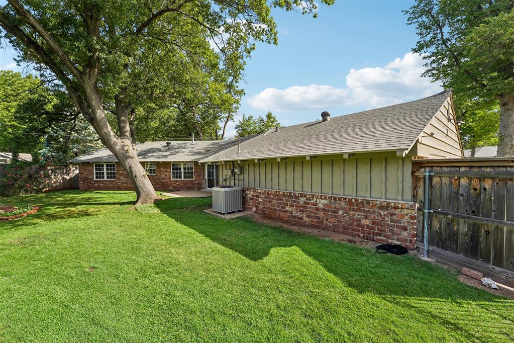 2116 NW 59th Circle