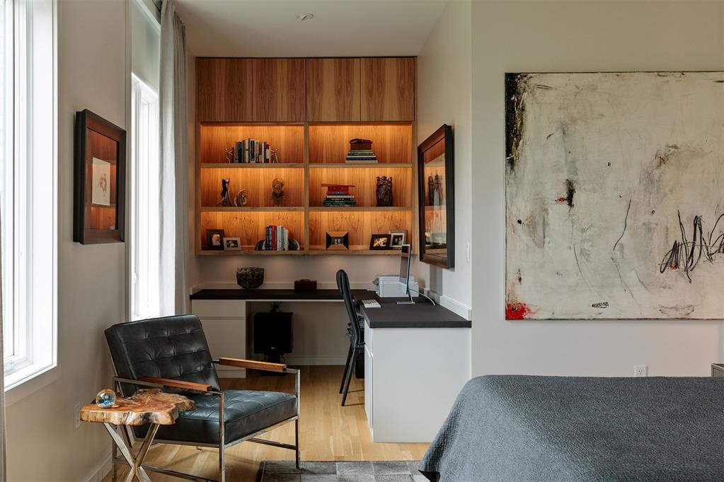 701 N Hudson Avenue Unit: 304
