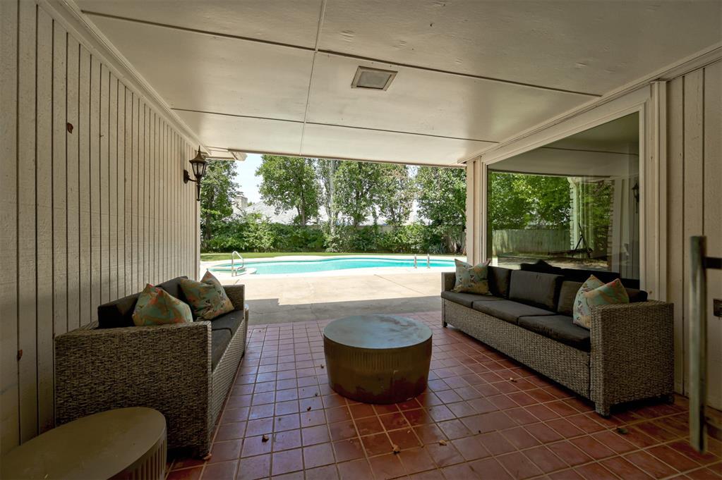 1417 Glenbrook Drive