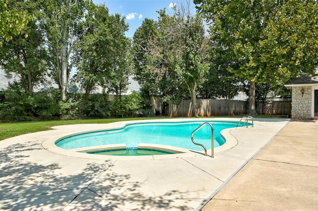 1417 Glenbrook Drive