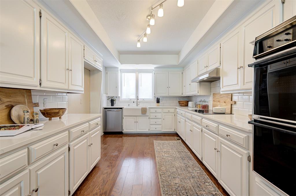 1417 Glenbrook Drive