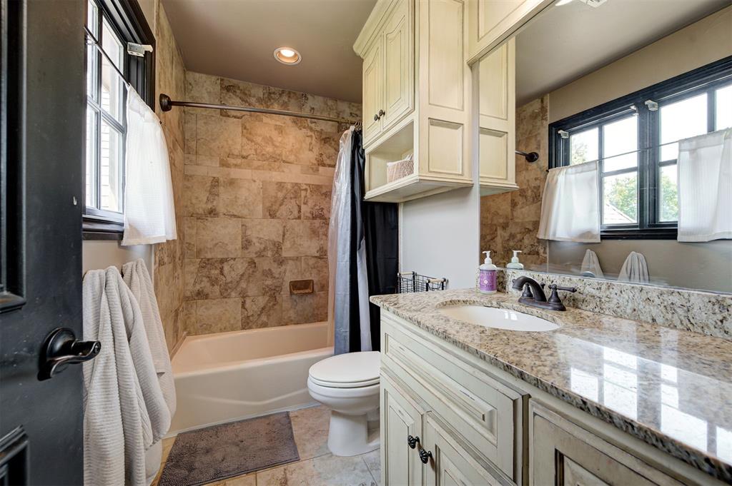1301 Autumn Creek Drive