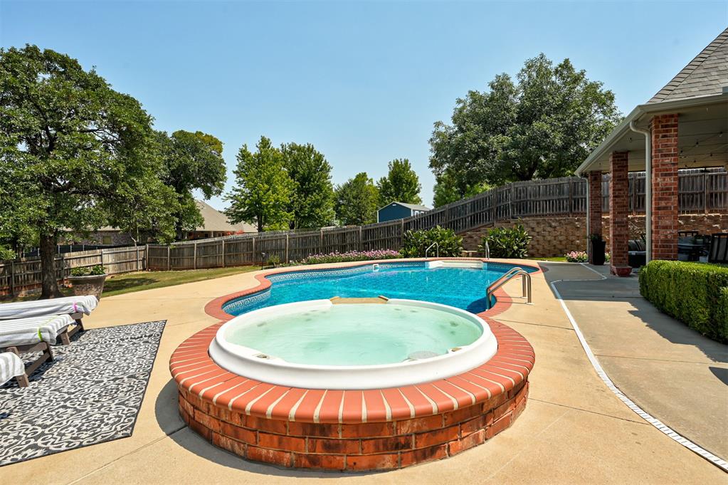 1301 Autumn Creek Drive