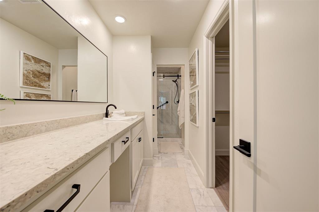 6204 Waterford Boulevard Unit: 23