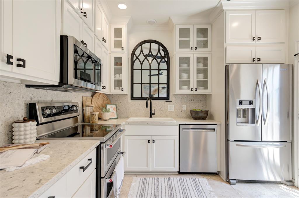 6204 Waterford Boulevard Unit: 23