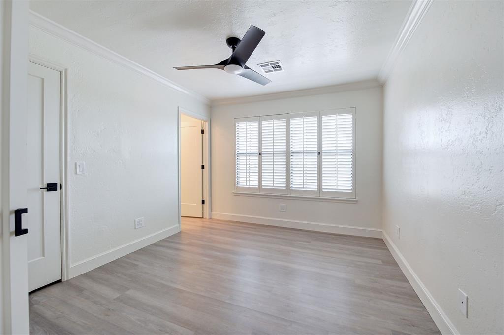 6204 Waterford Boulevard Unit: 23
