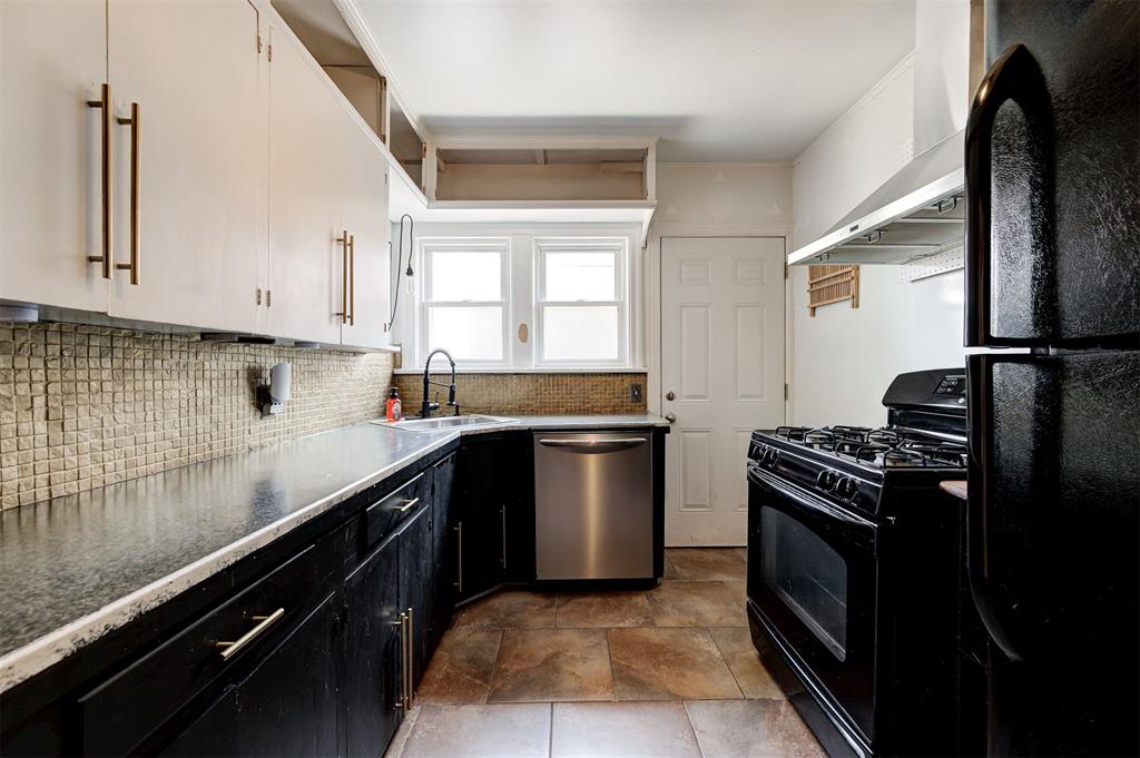 3733 NW 25th Street