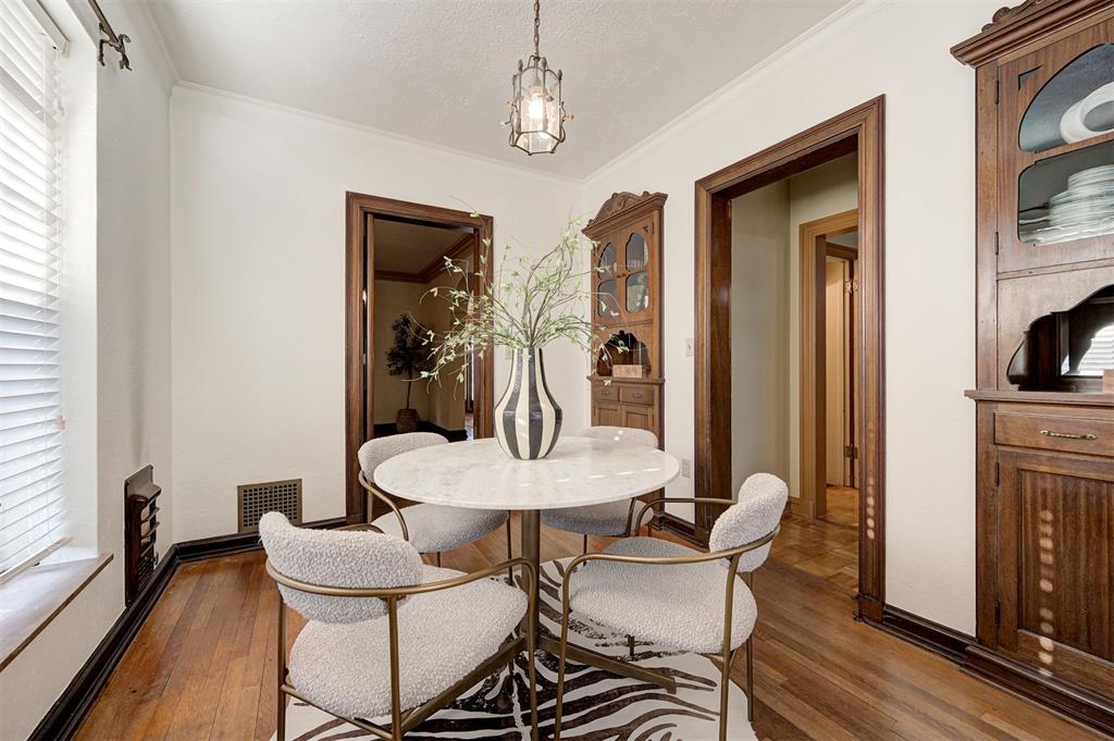 621 NE 16th Street