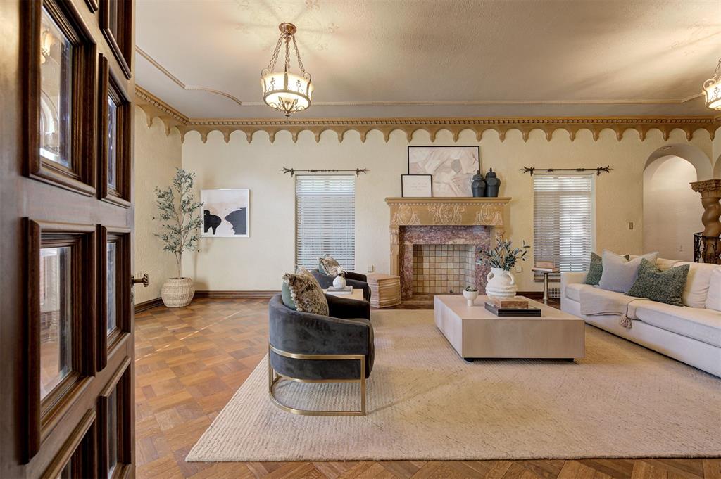 621 NE 16th Street