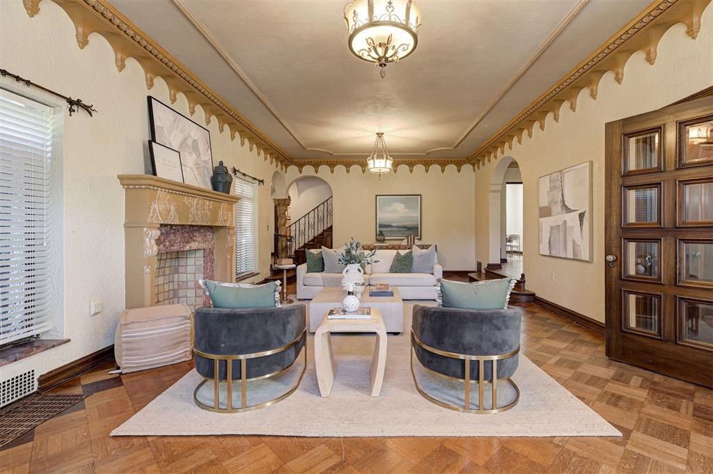621 NE 16th Street