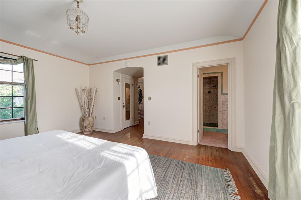 621 NE 16th Street