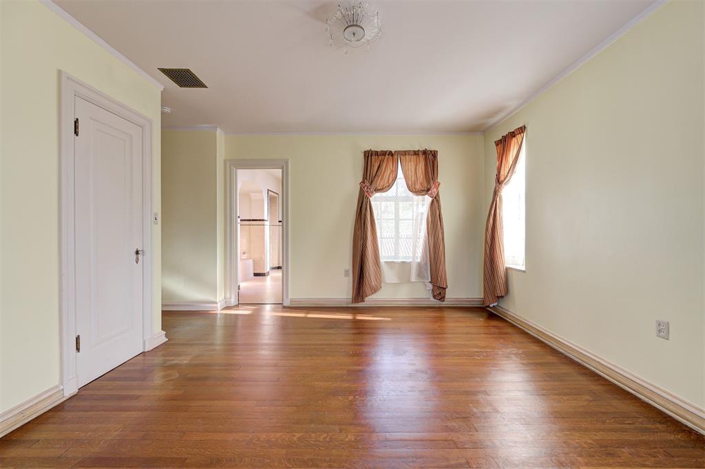 621 NE 16th Street