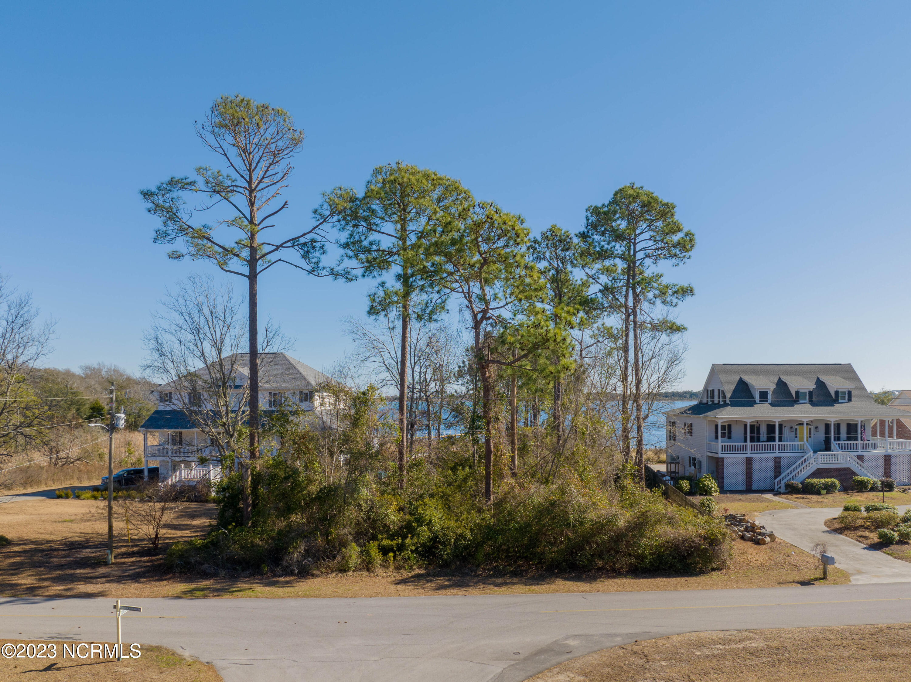 1103 Chadwick Shores Drive