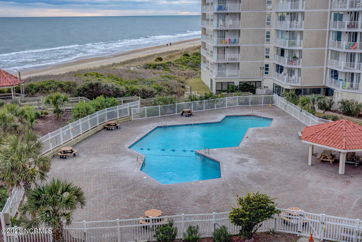 2000 New River Inlet Road Unit: Unit 2411