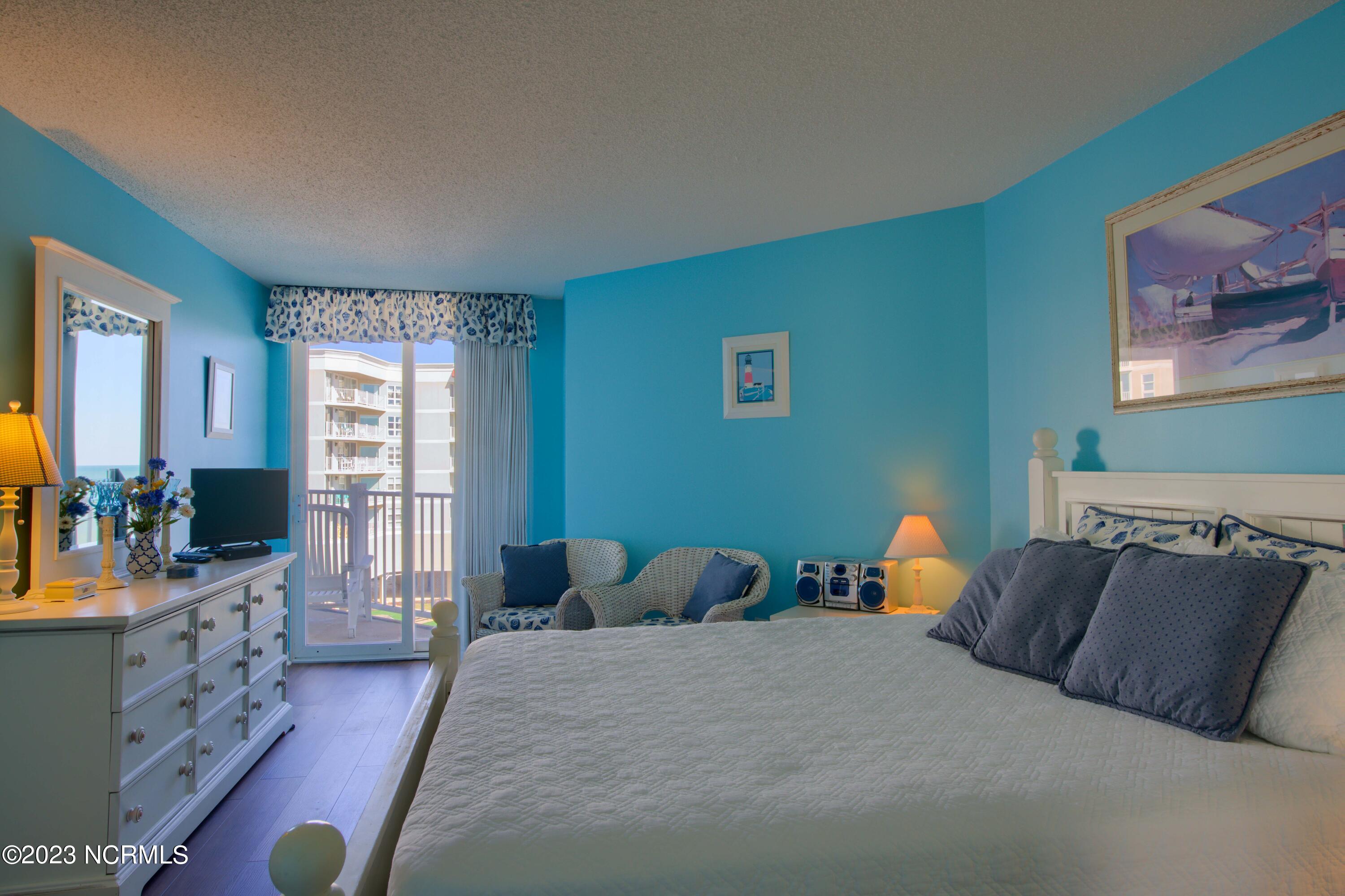 2000 New River Inlet Road Unit: Unit 2411