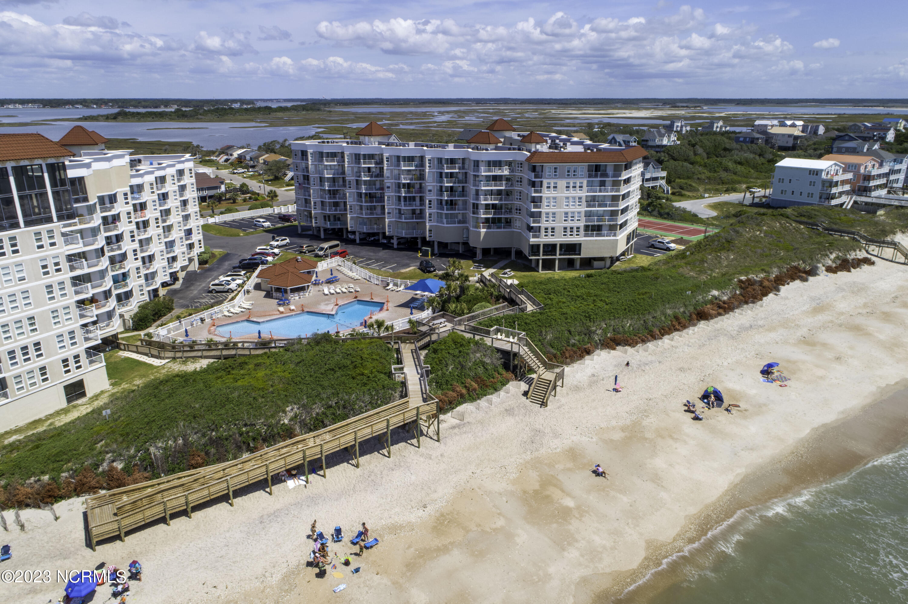 2000 New River Inlet Road Unit: Unit 2411