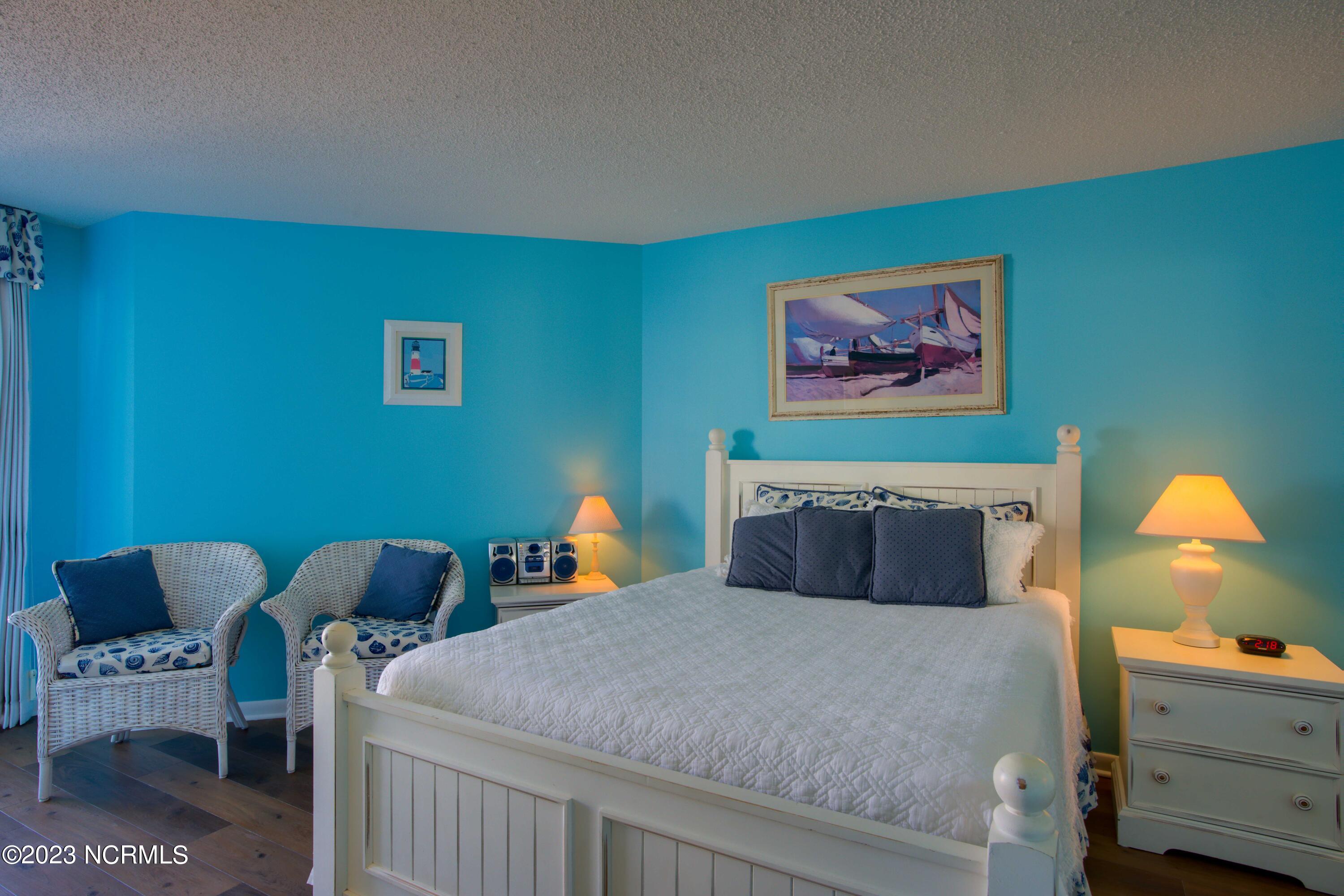 2000 New River Inlet Road Unit: Unit 2411