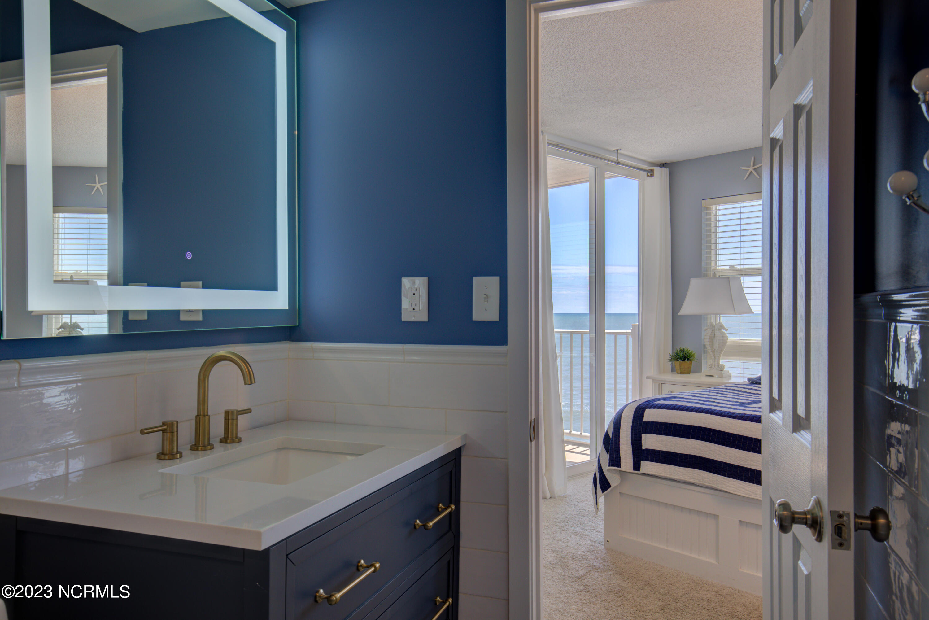 2000 New River Inlet Road Unit: Unit 2507