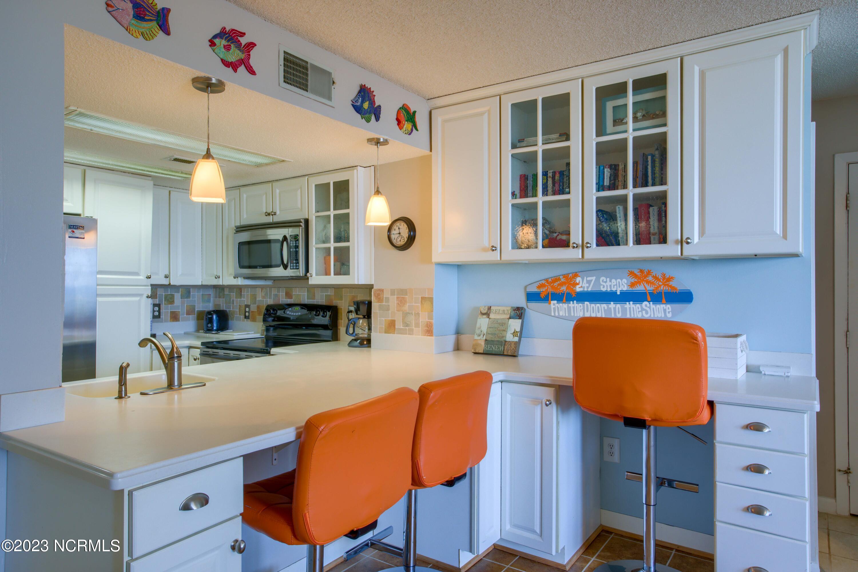 2000 New River Inlet Road Unit: 1210