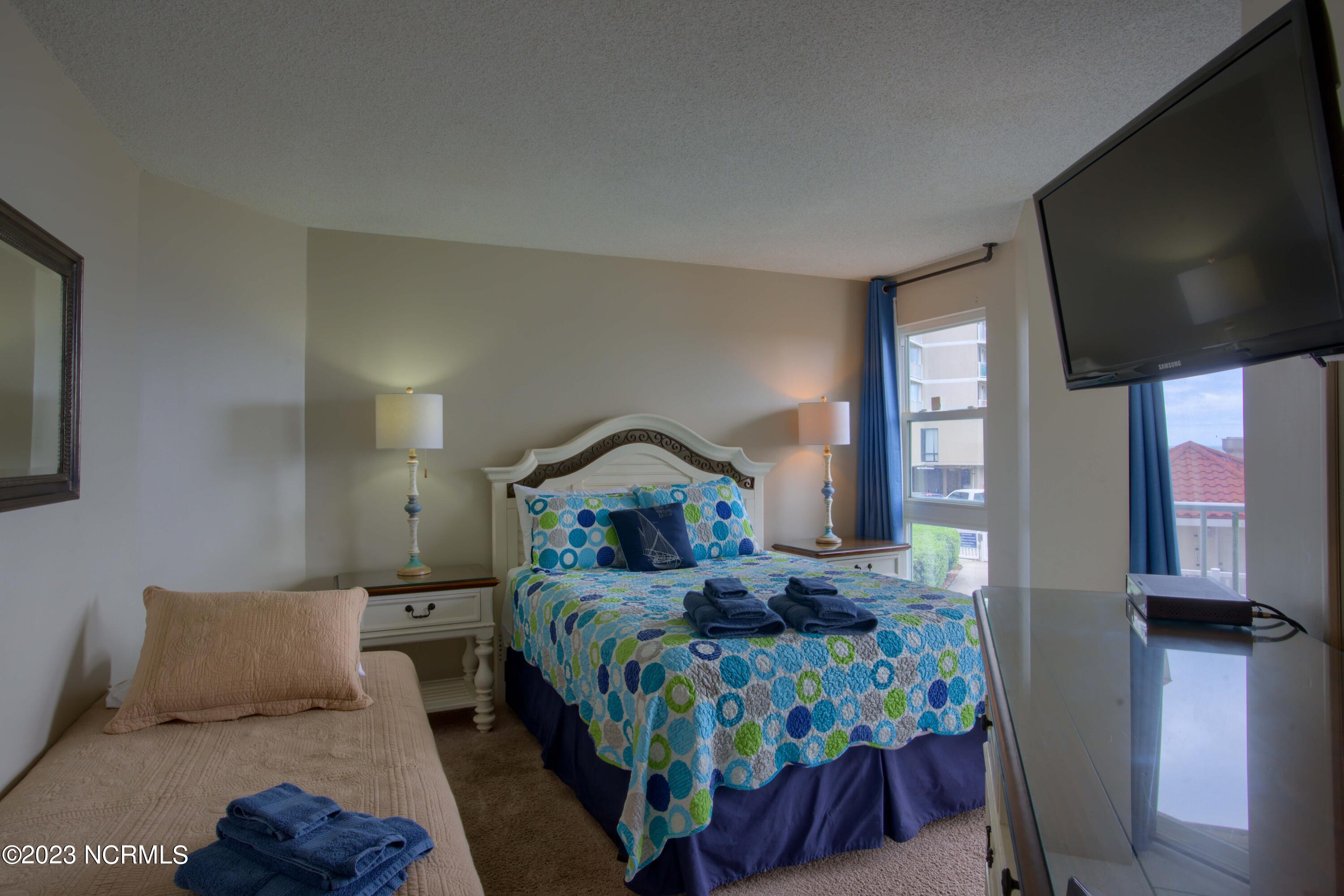 2000 New River Inlet Road Unit: Unit 2112