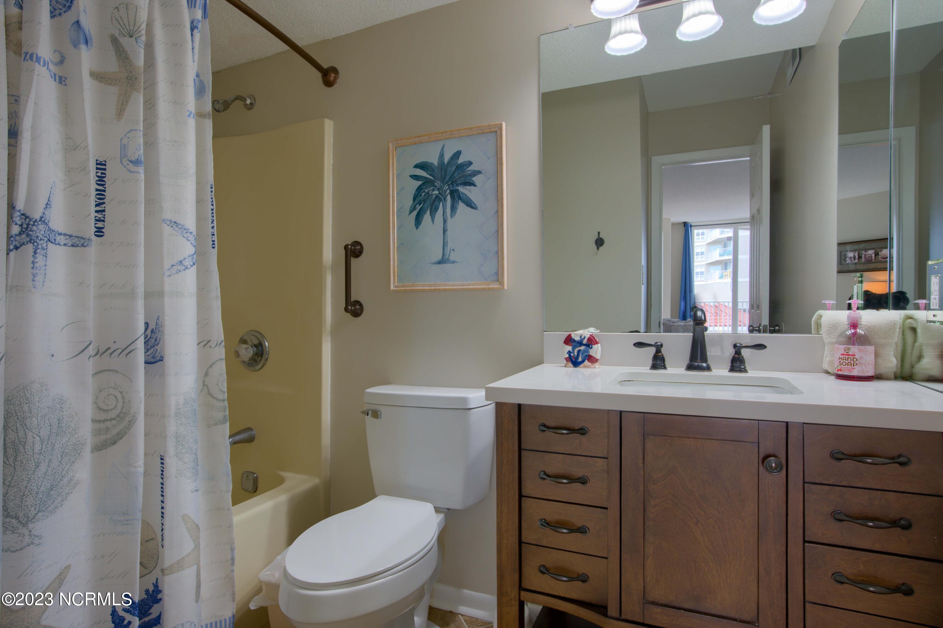 2000 New River Inlet Road Unit: Unit 2112