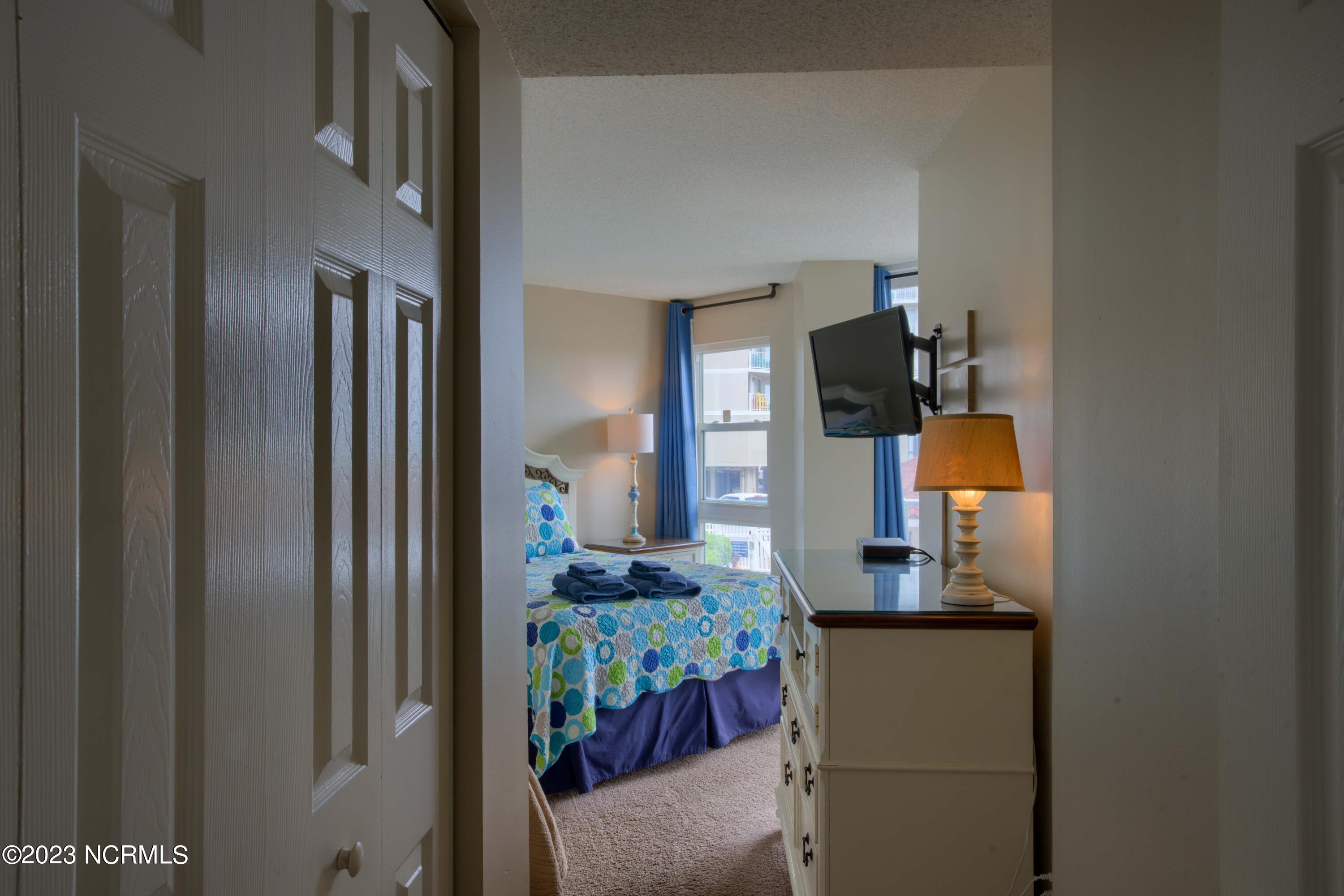 2000 New River Inlet Road Unit: Unit 2112