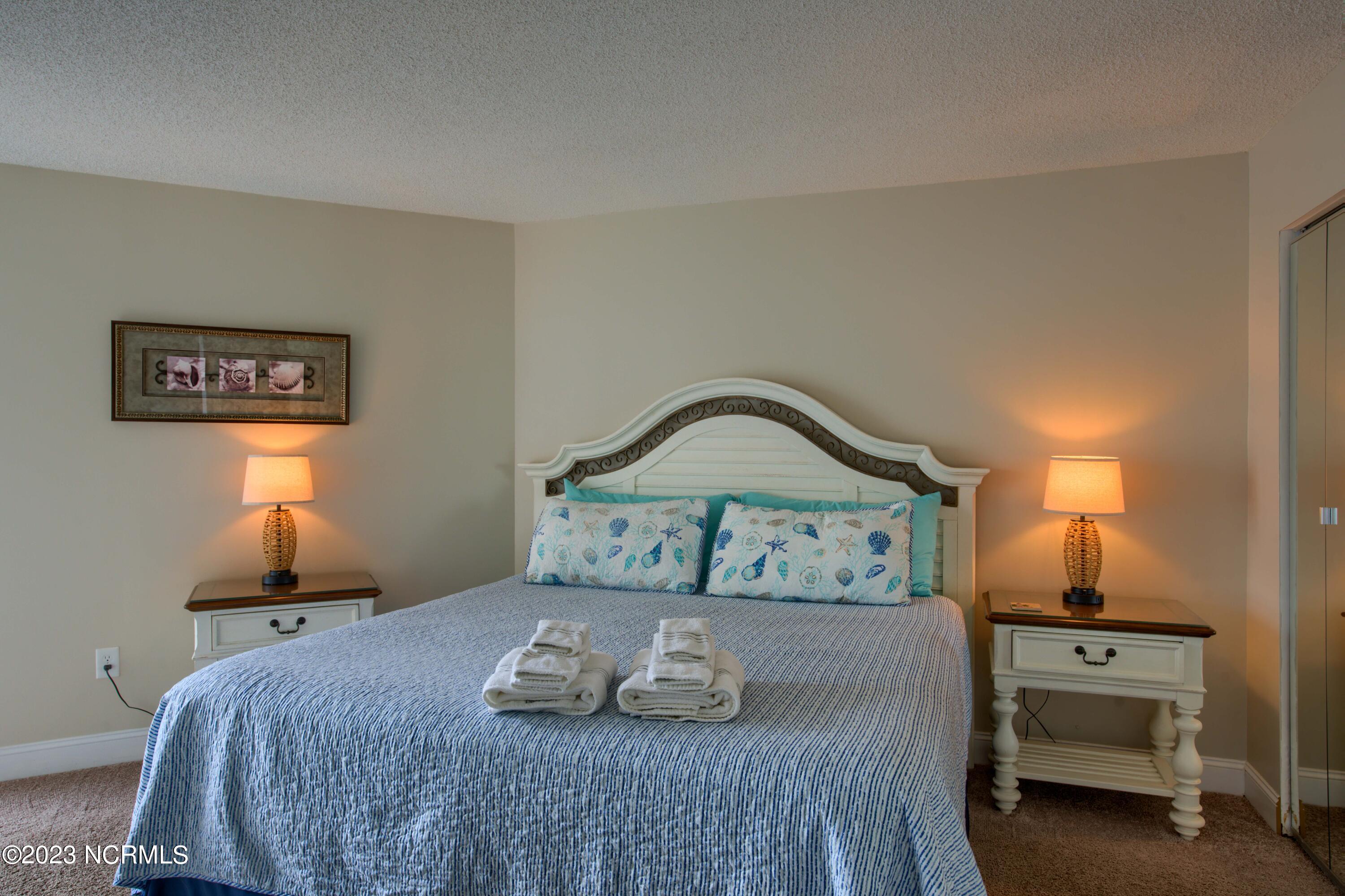 2000 New River Inlet Road Unit: Unit 2112