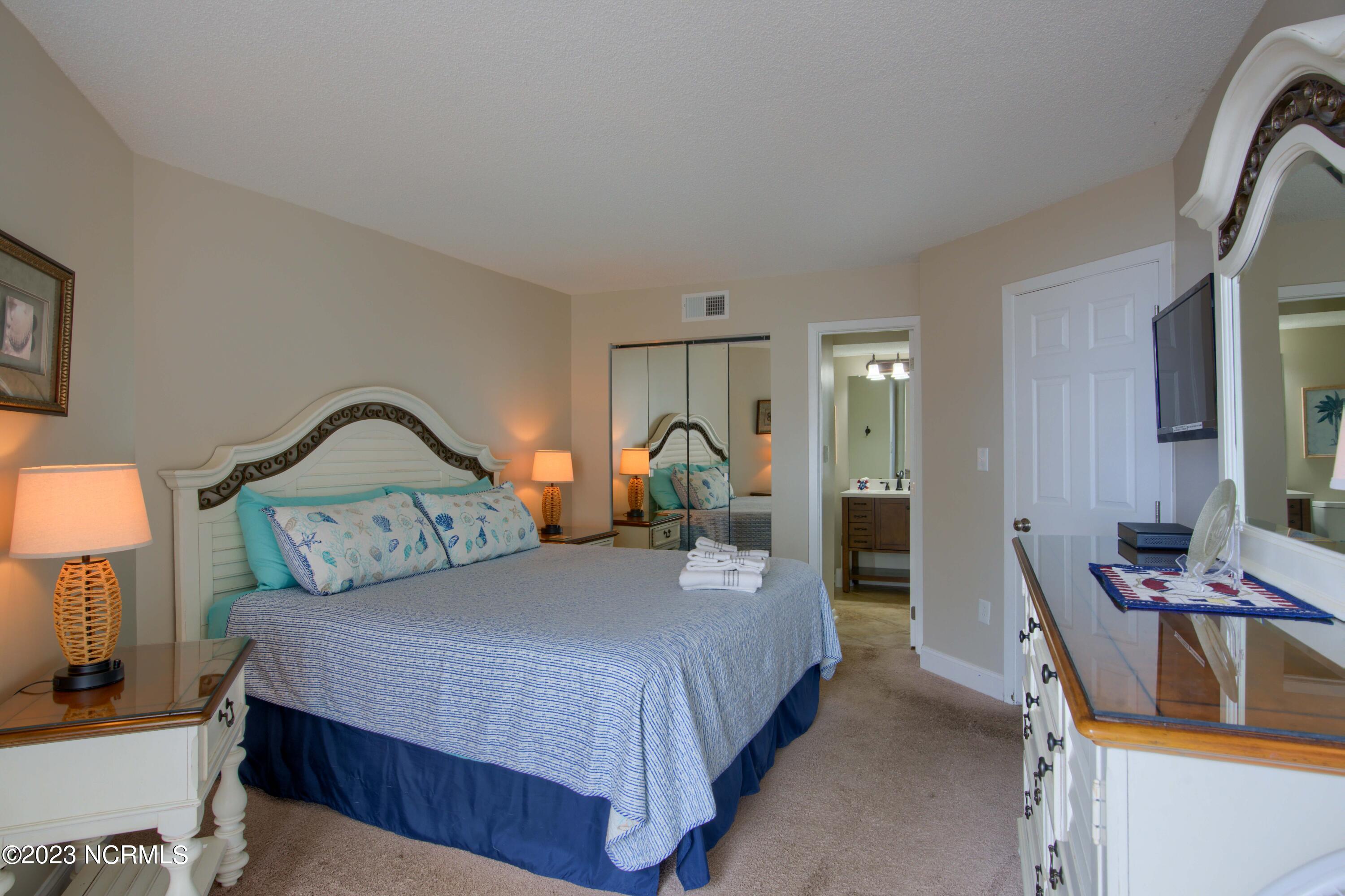 2000 New River Inlet Road Unit: Unit 2112