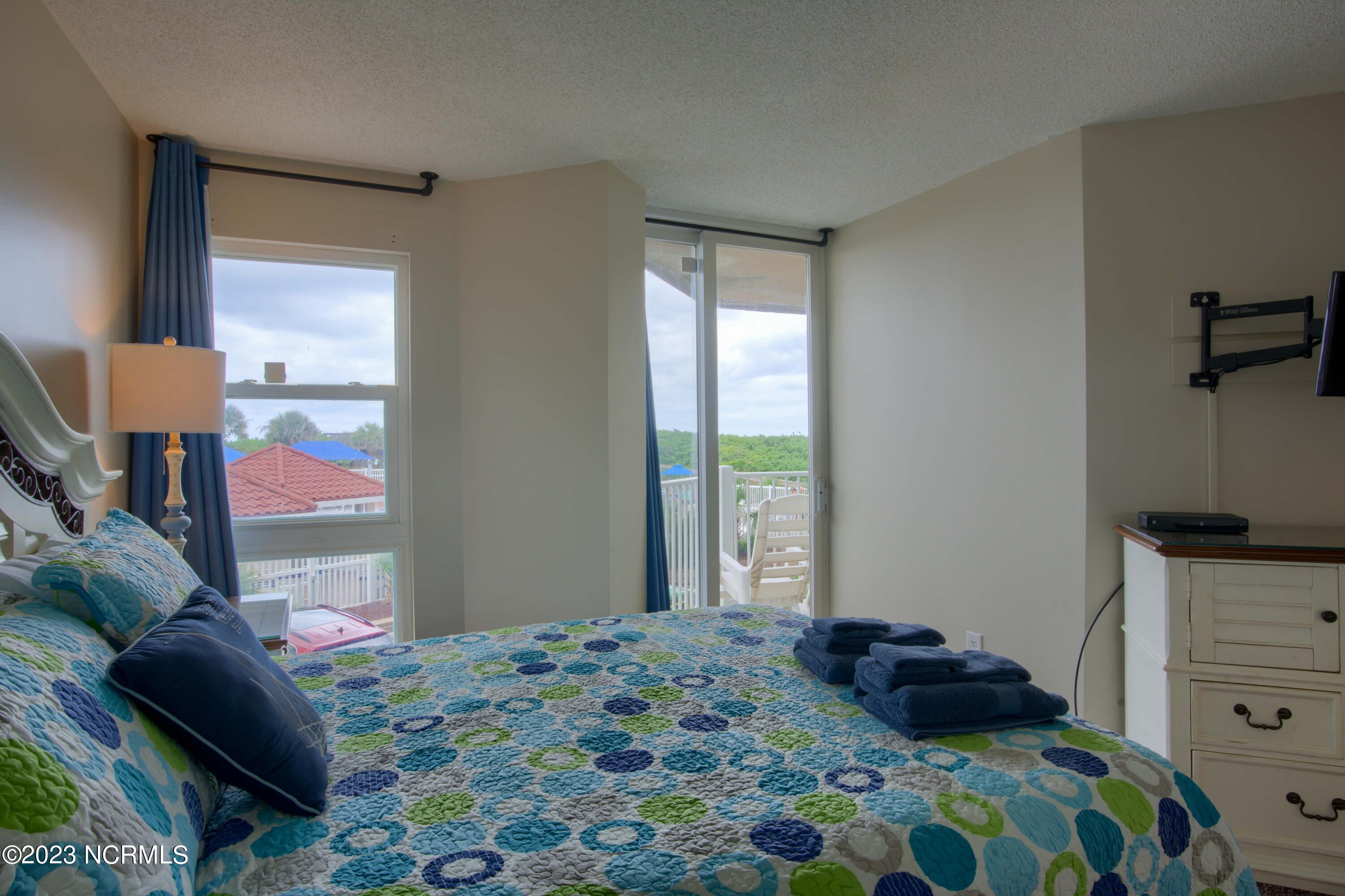 2000 New River Inlet Road Unit: Unit 2112