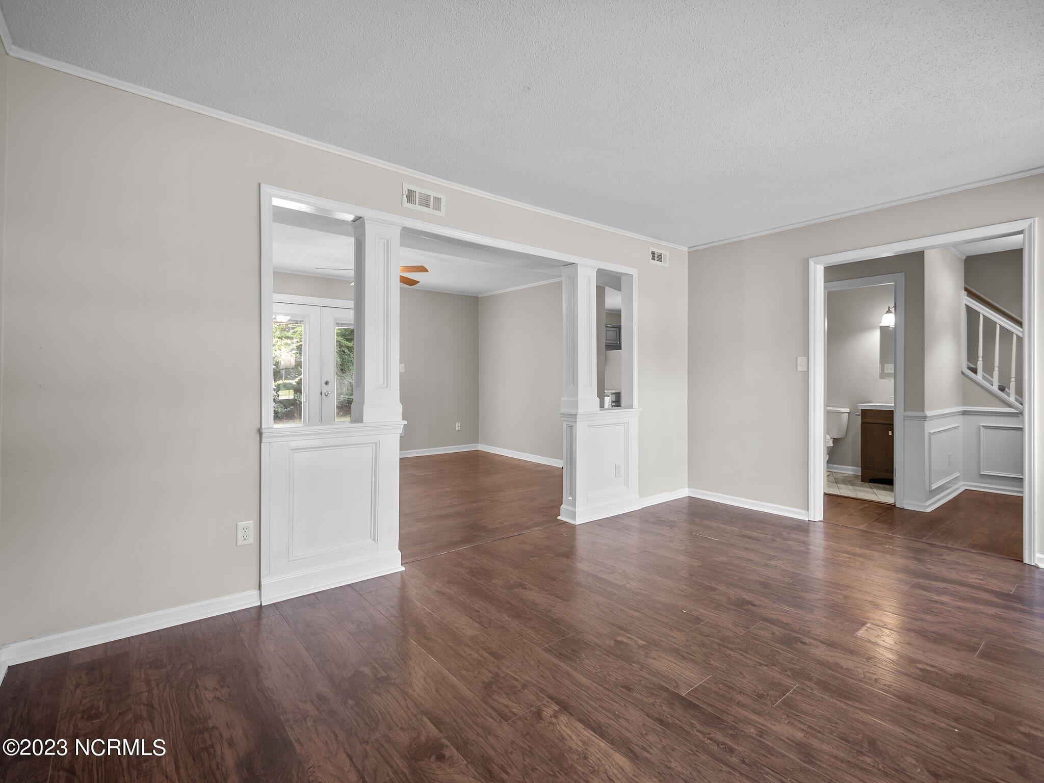 115 Meadowview Court