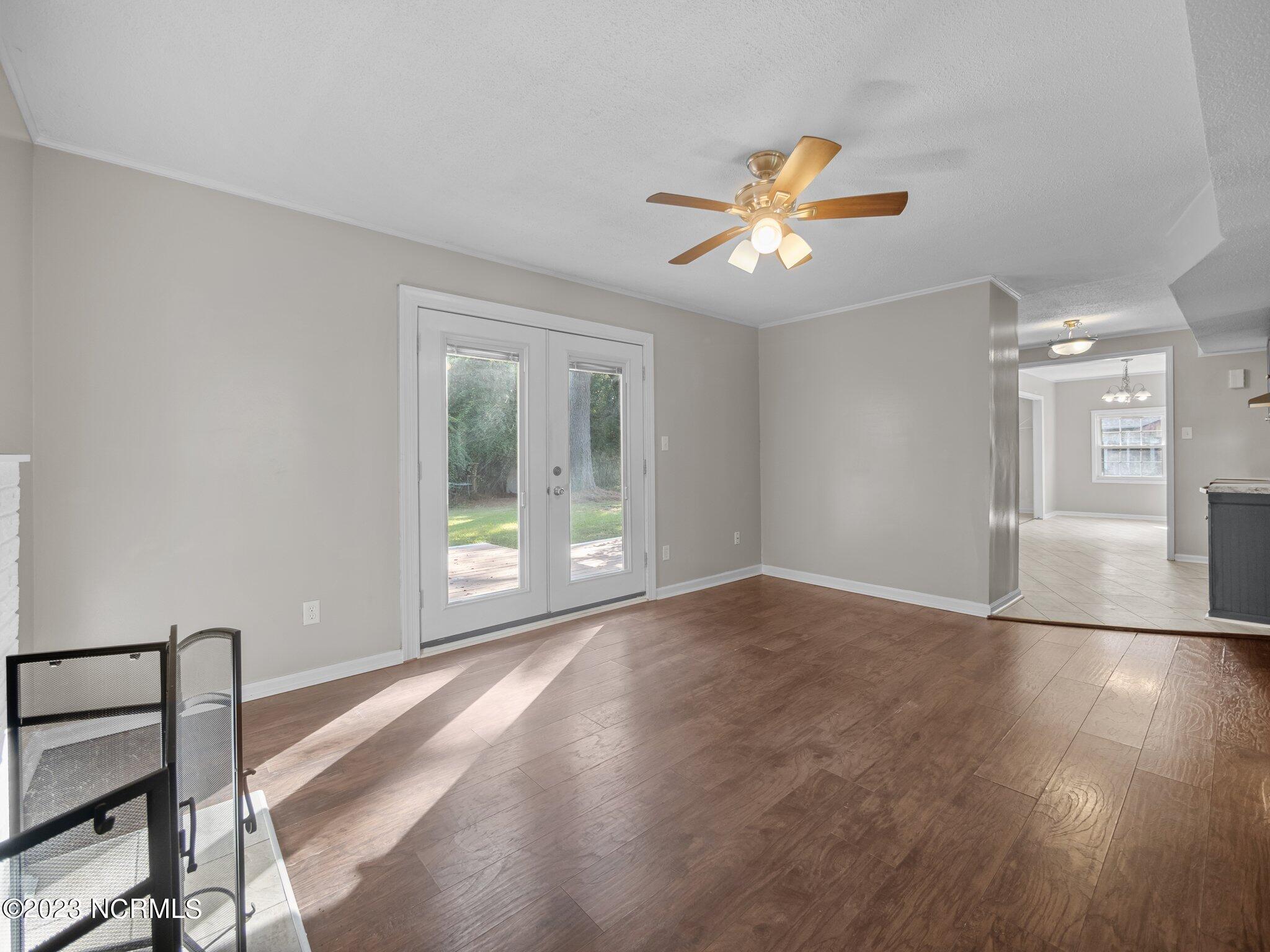 115 Meadowview Court