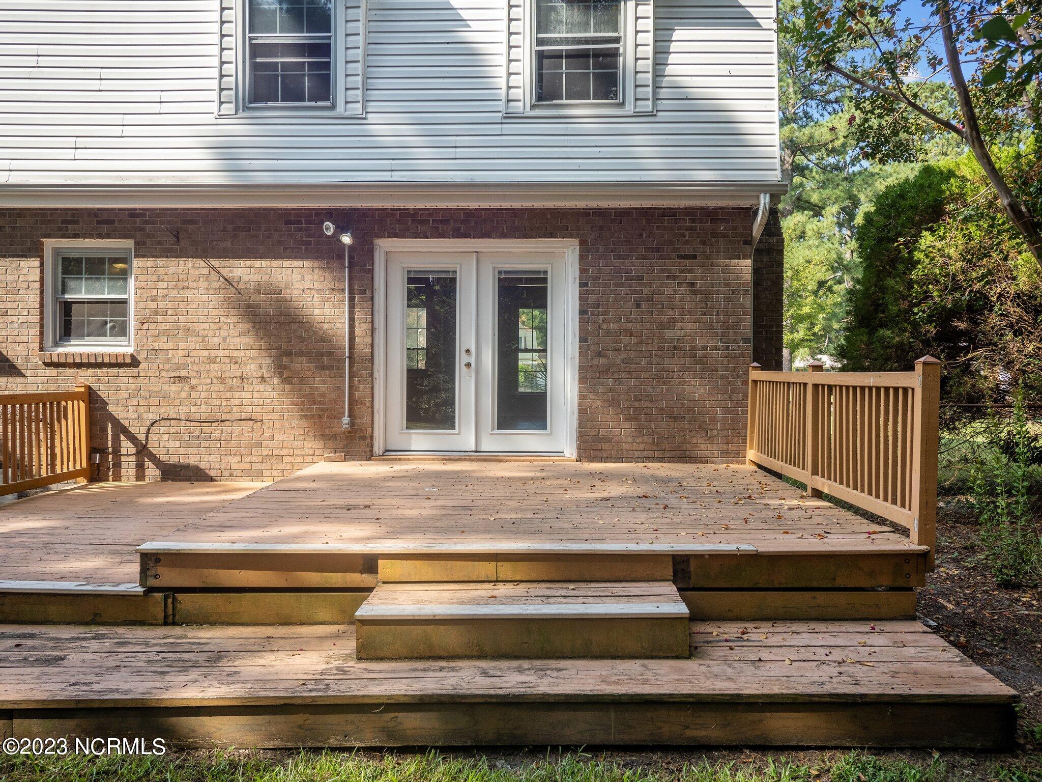 115 Meadowview Court