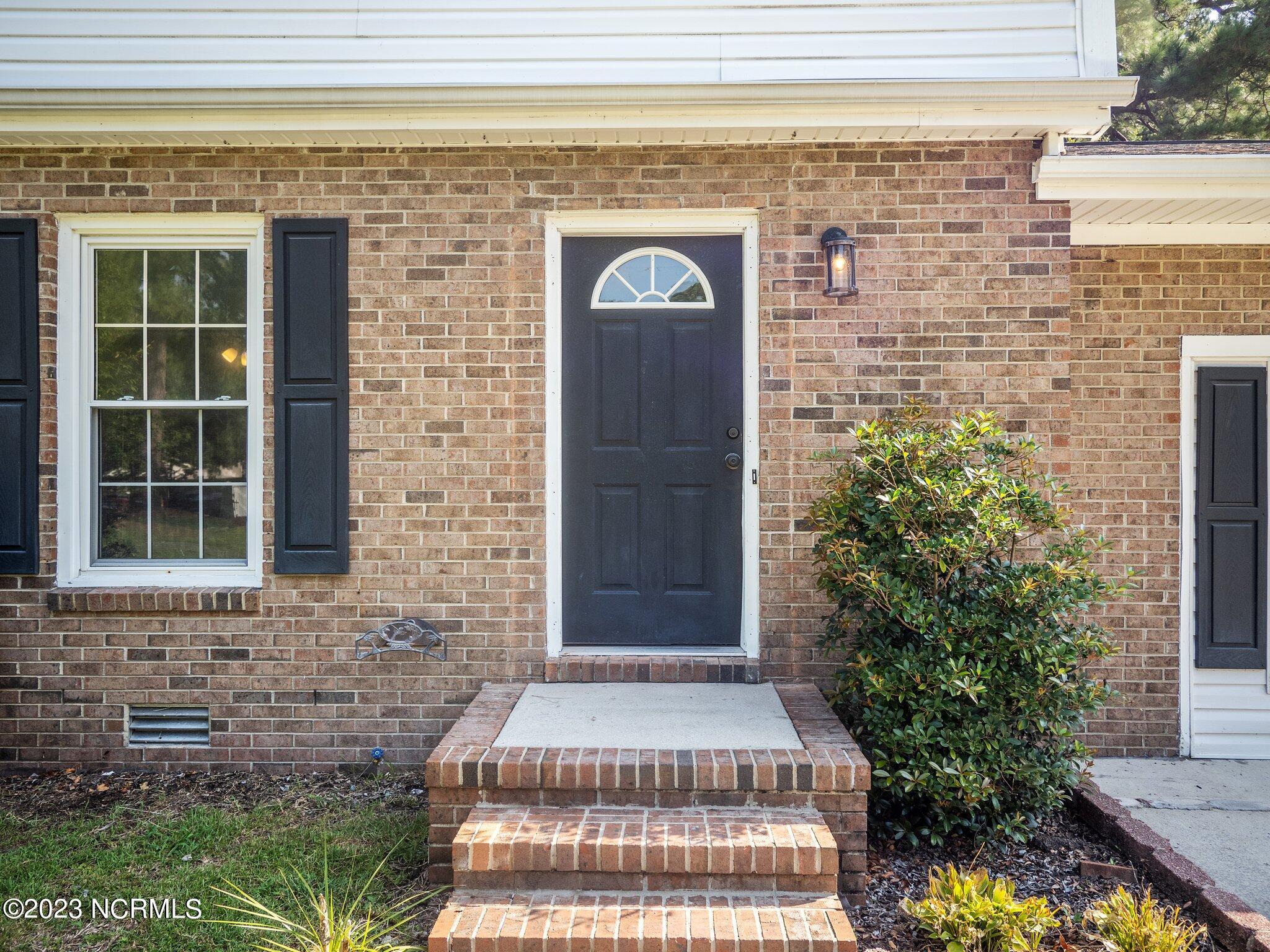 115 Meadowview Court