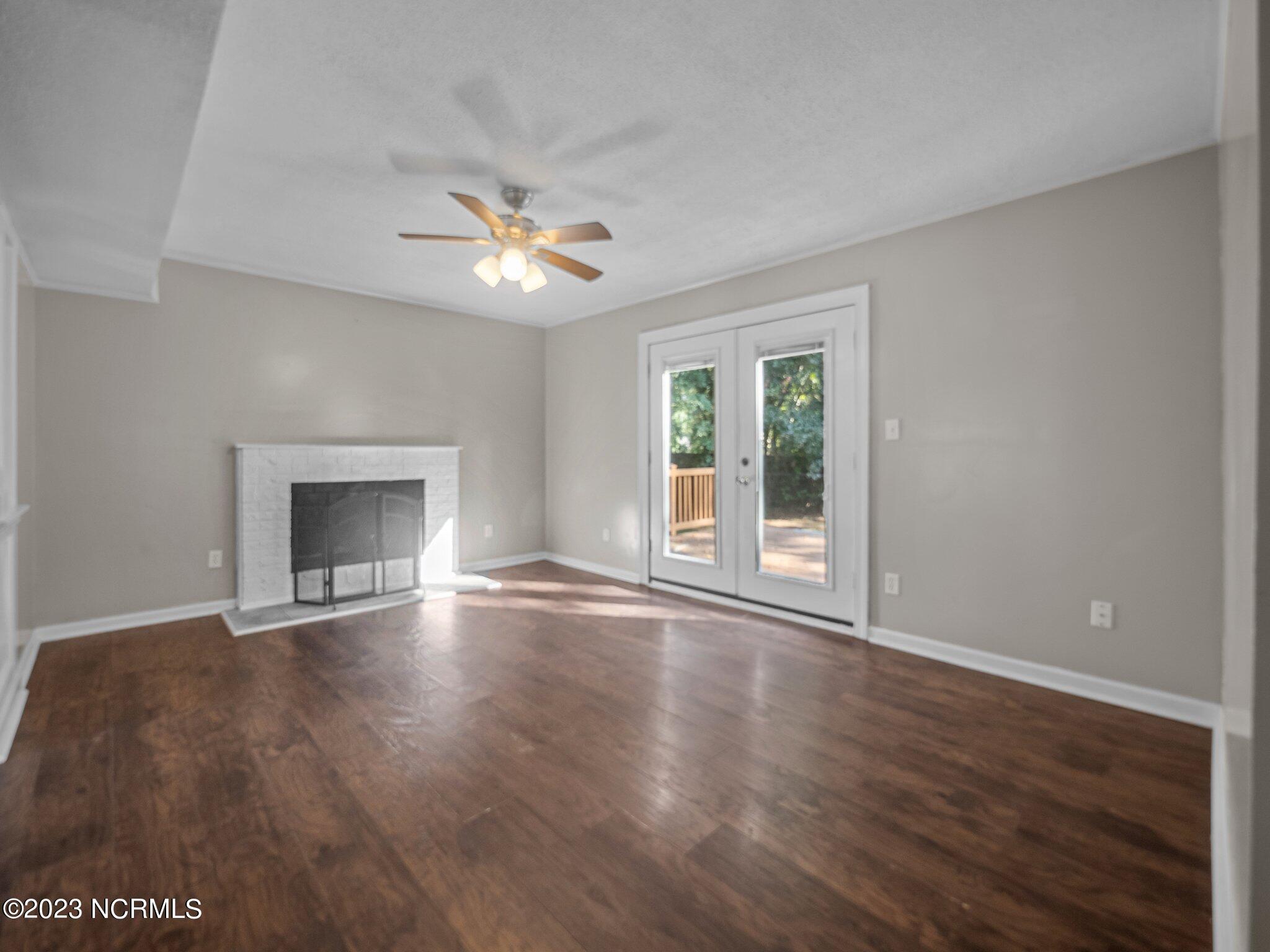 115 Meadowview Court