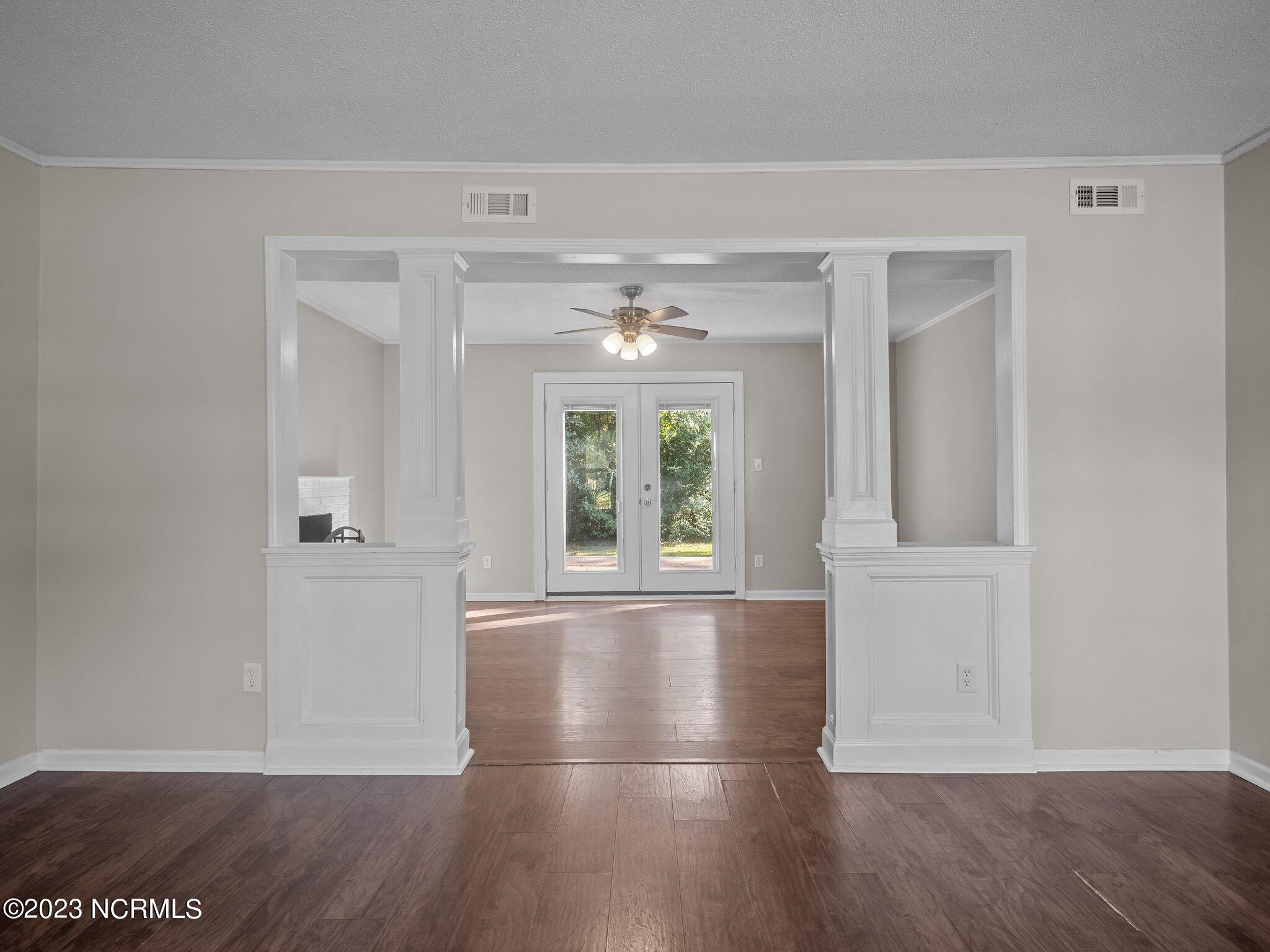 115 Meadowview Court