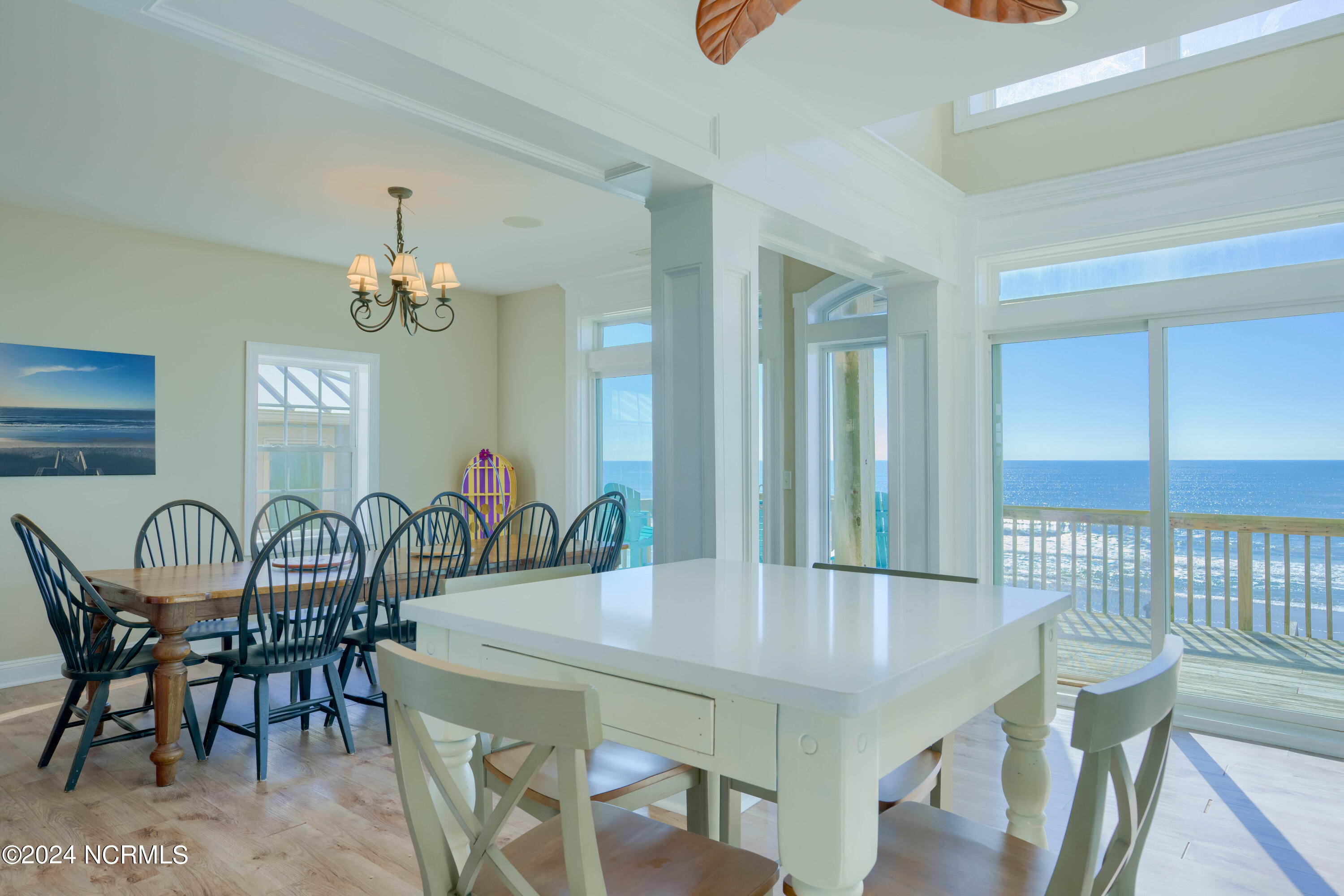 4464/4462 Island Drive