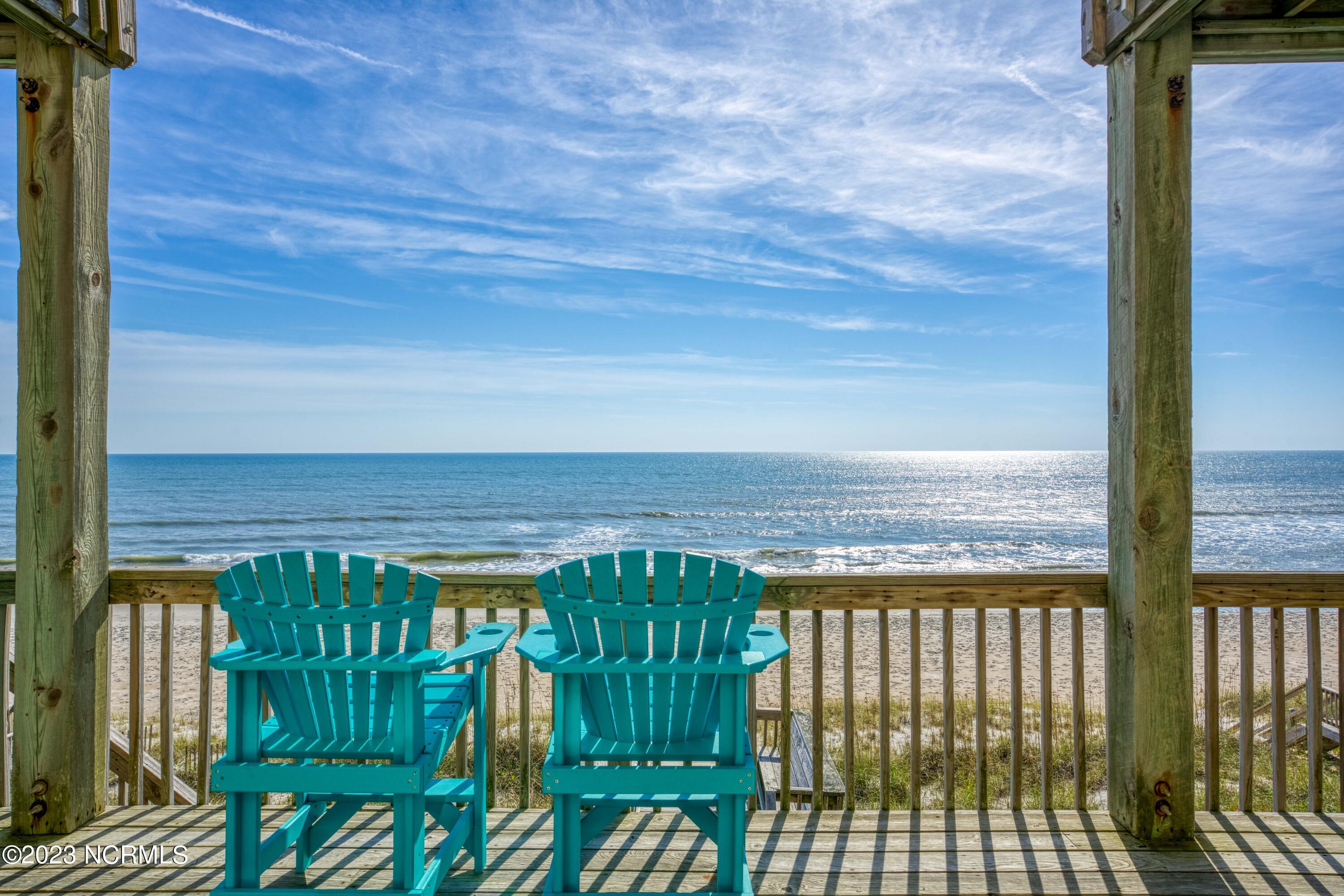 4464/4462 Island Drive