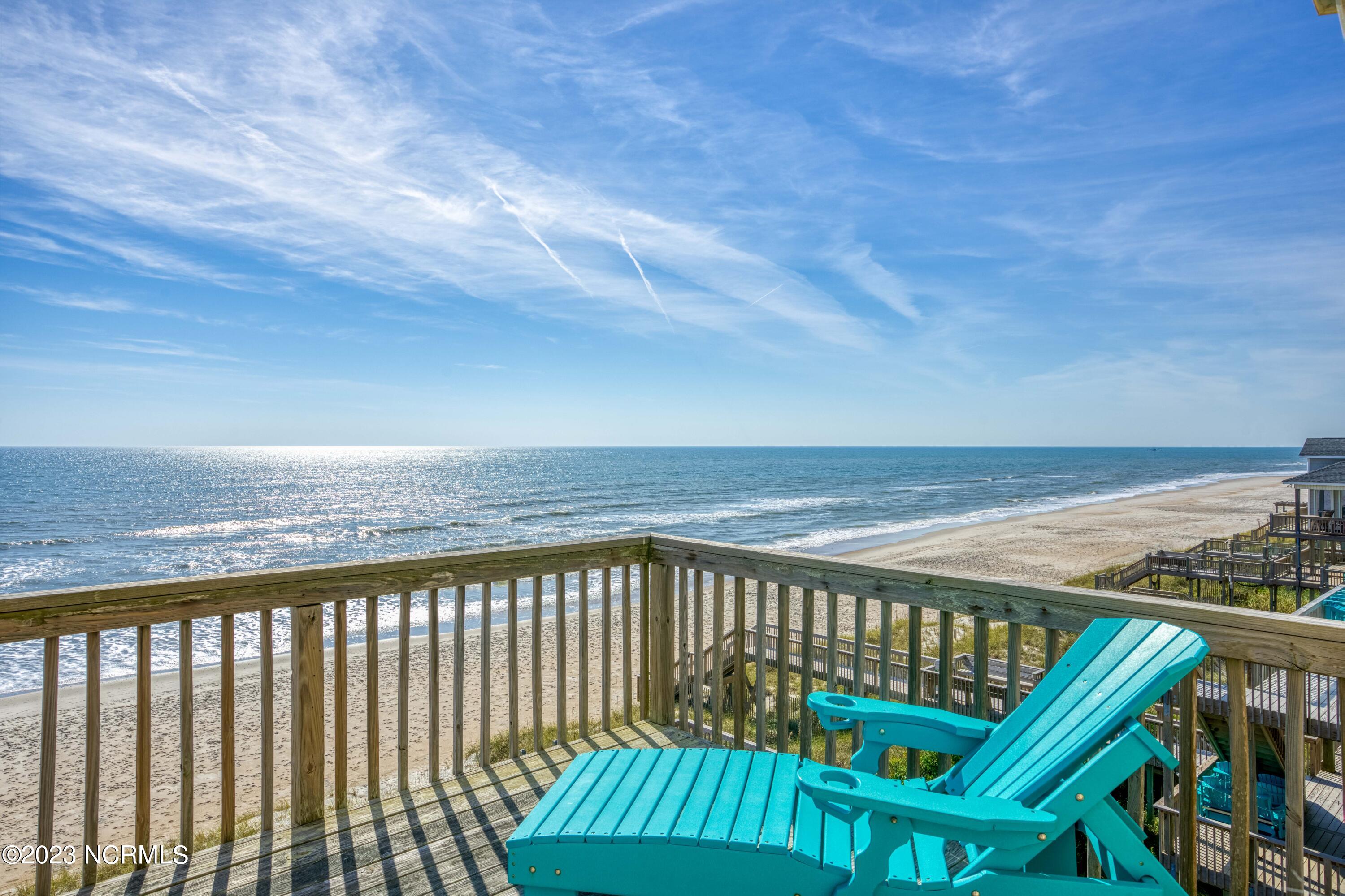 4464/4462 Island Drive