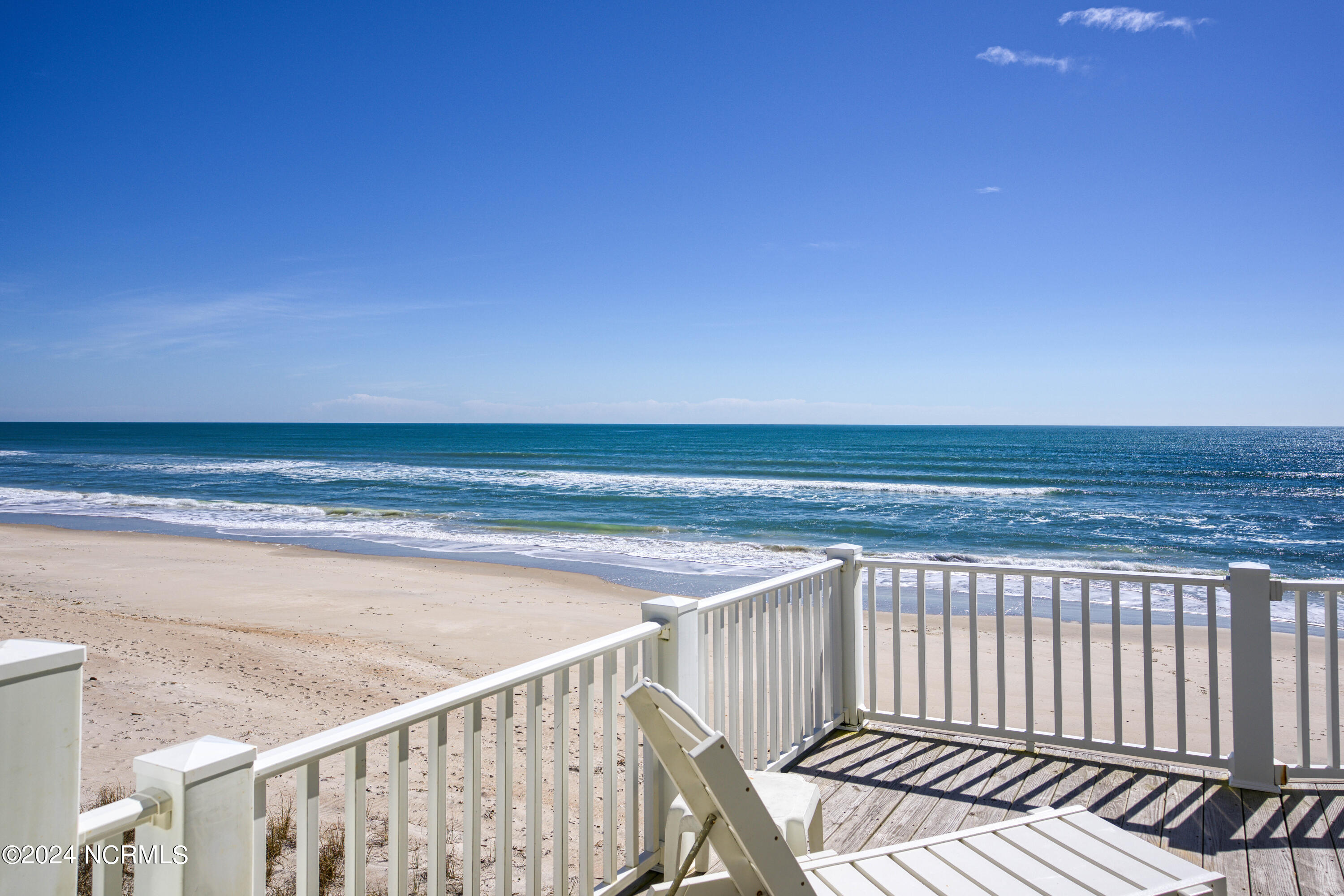 4192-4194 Island Drive