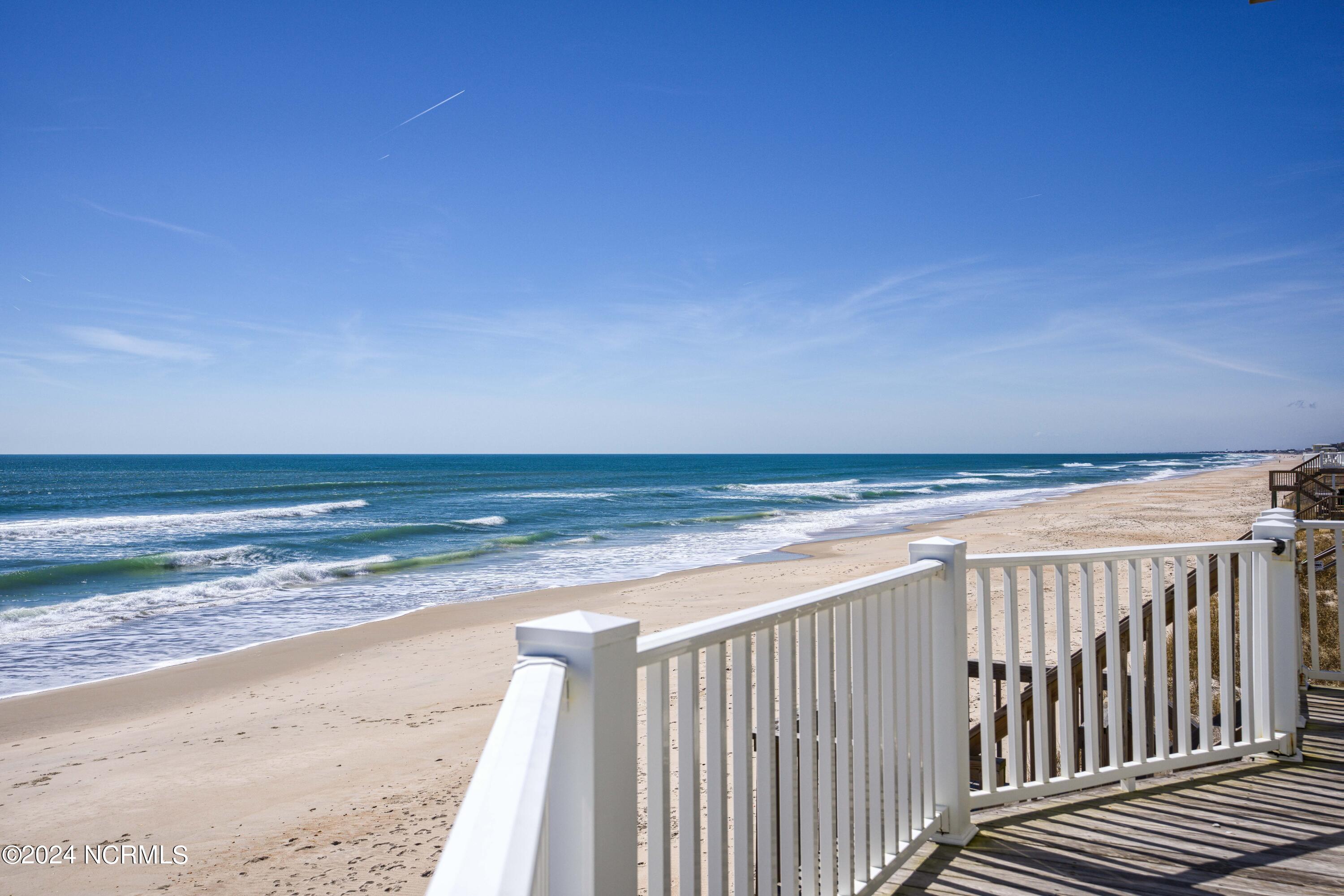 4192-4194 Island Drive