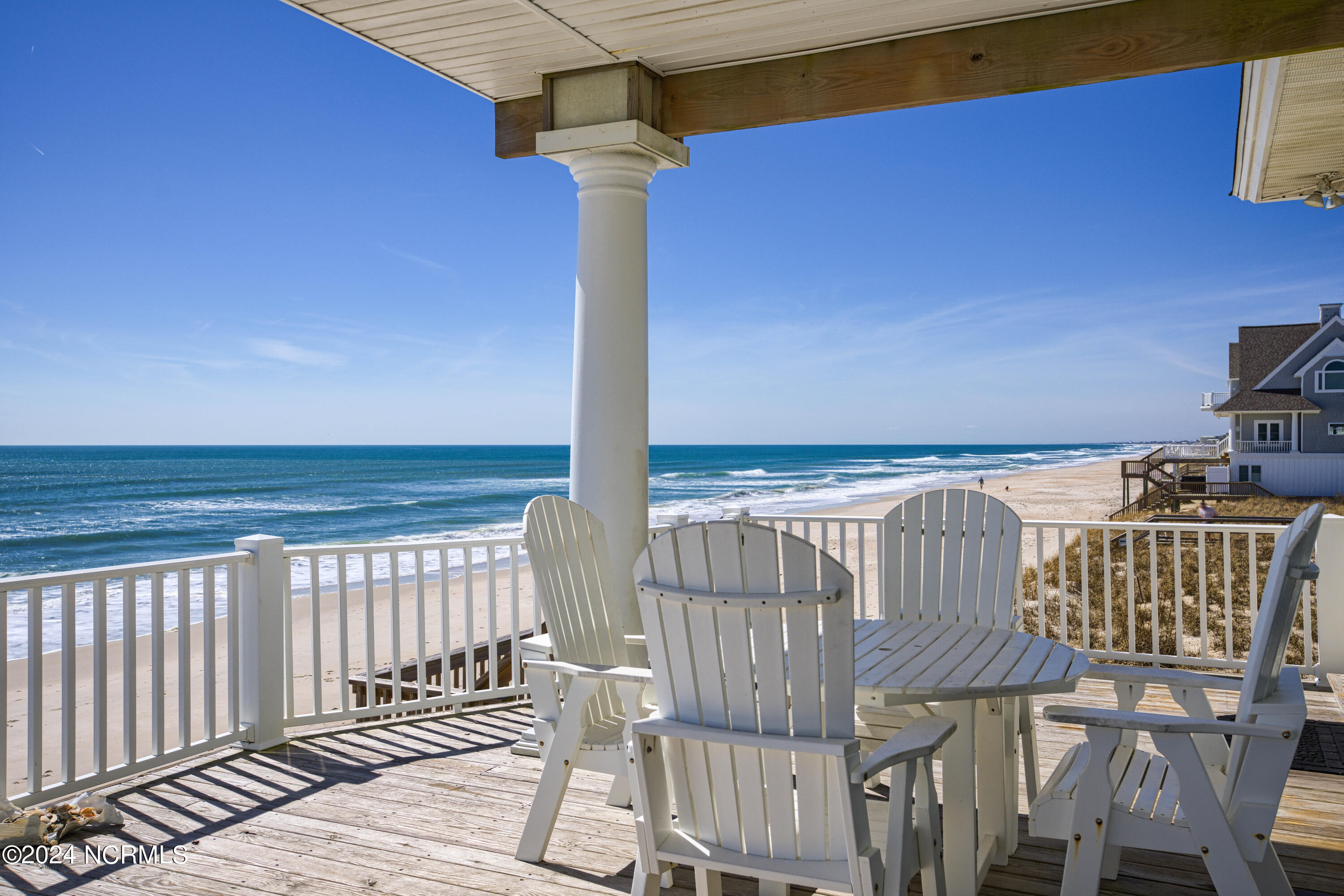 4192-4194 Island Drive