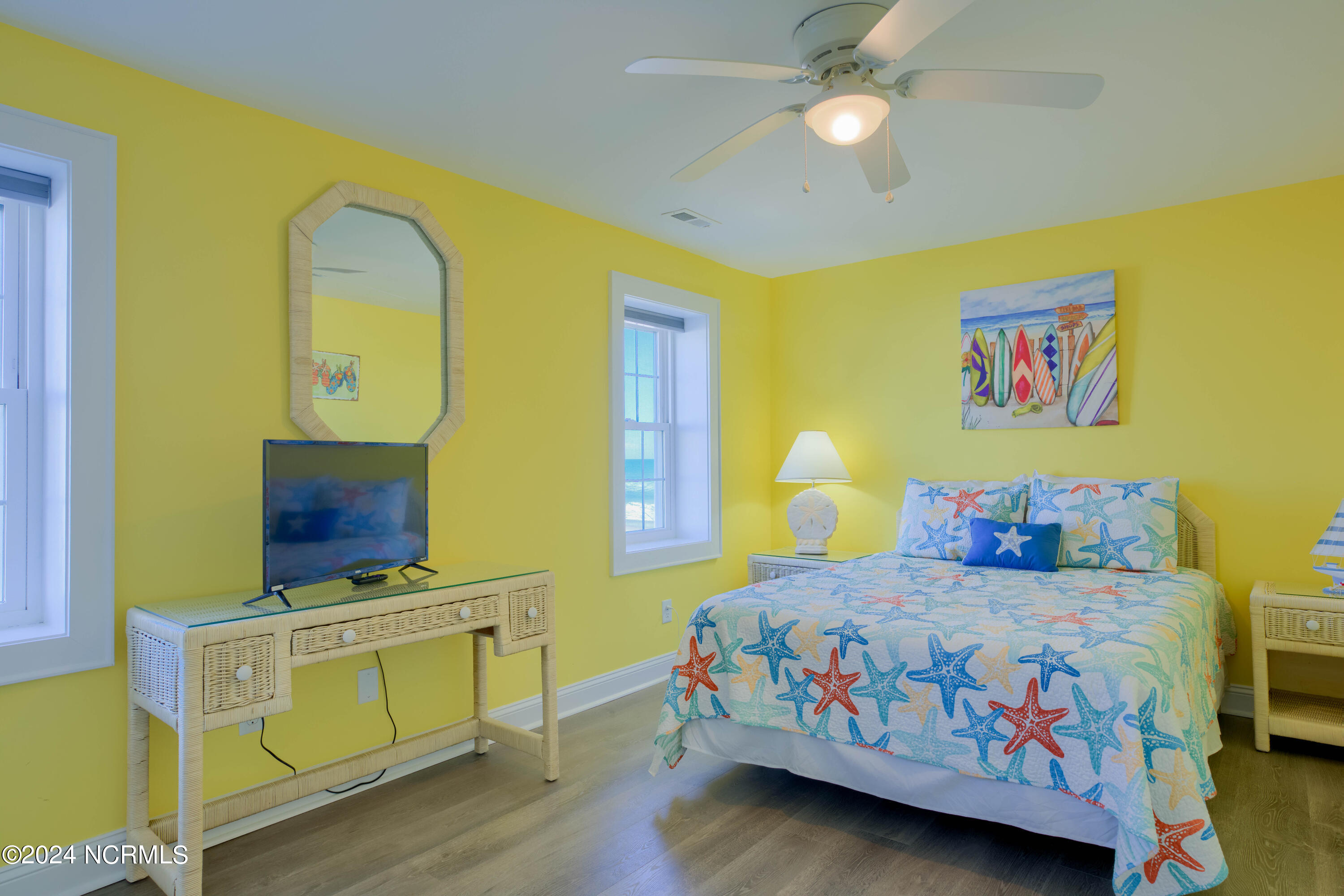 4192-4194 Island Drive