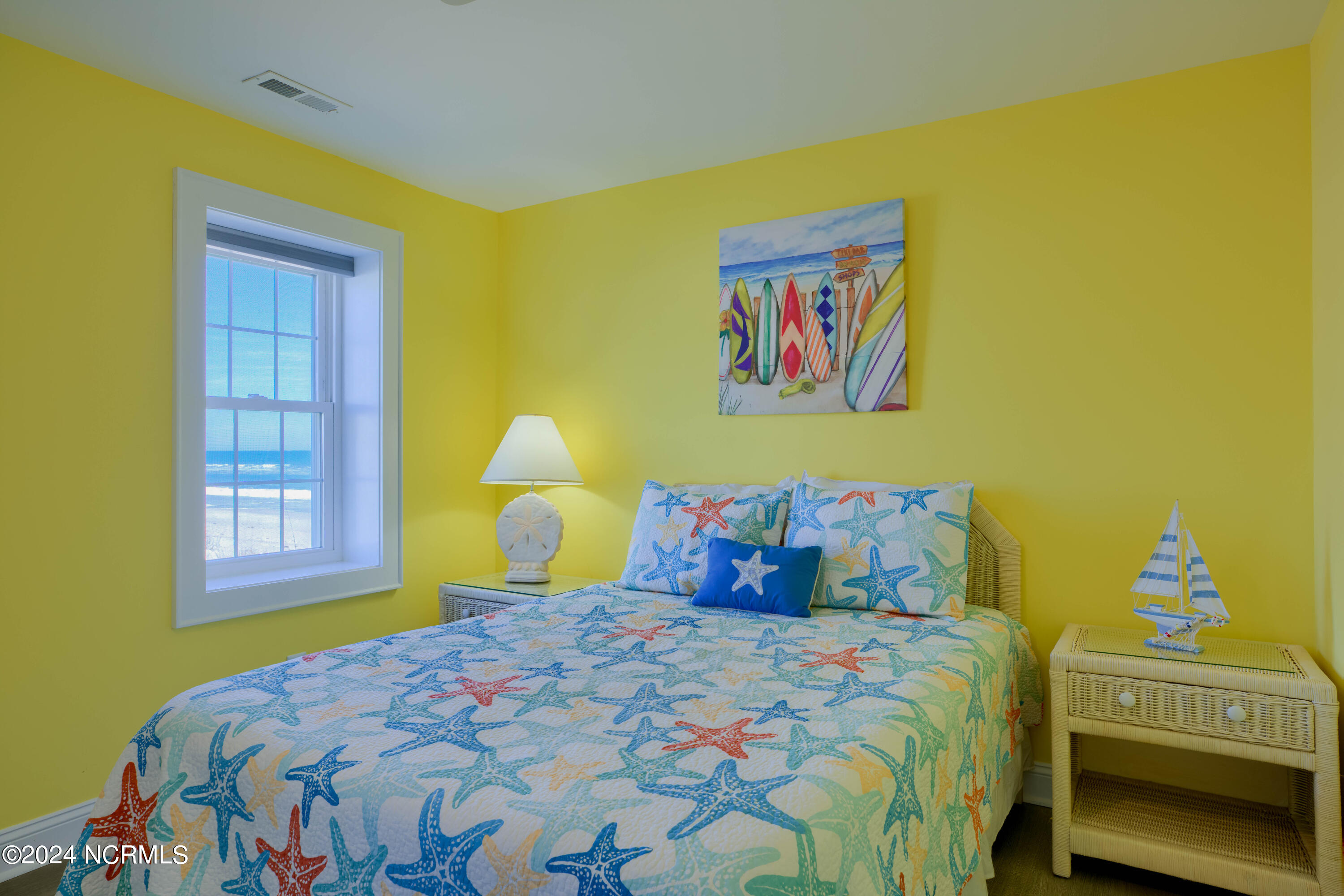 4192-4194 Island Drive