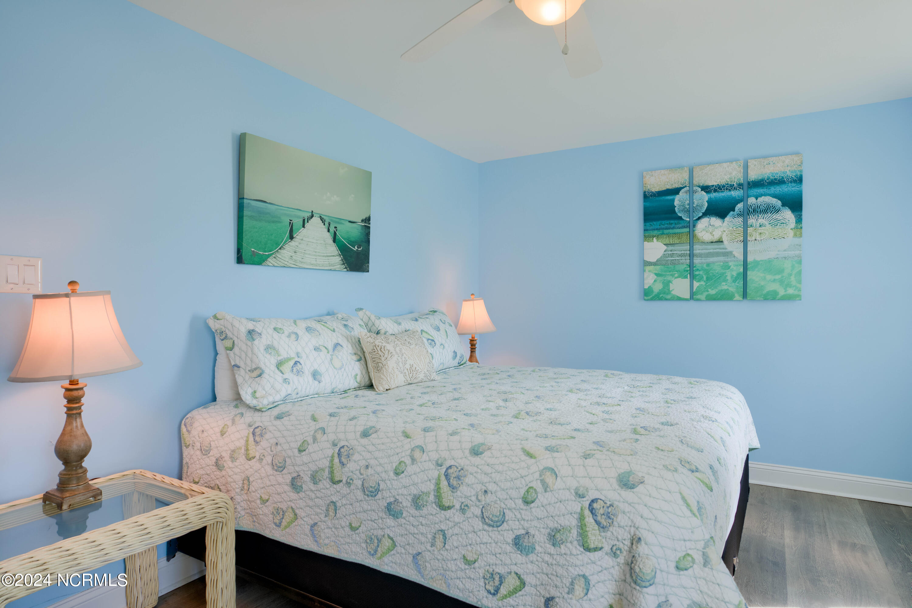 4192-4194 Island Drive