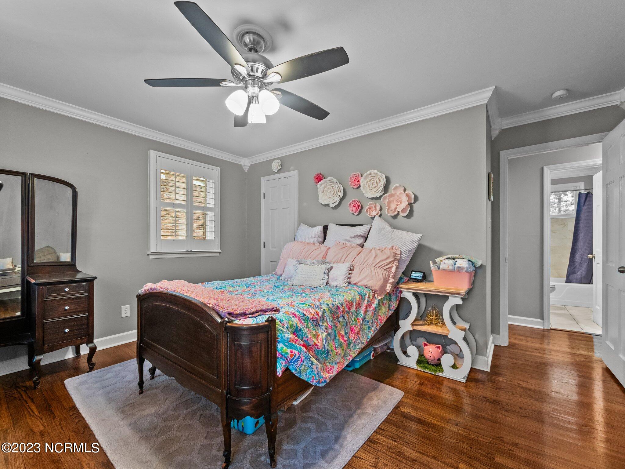 620 Shadowwood Drive