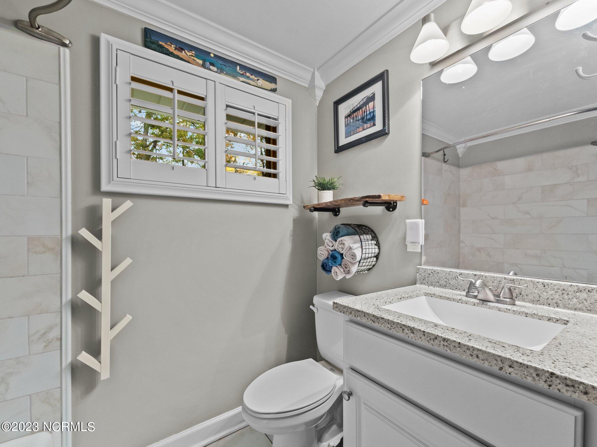 620 Shadowwood Drive