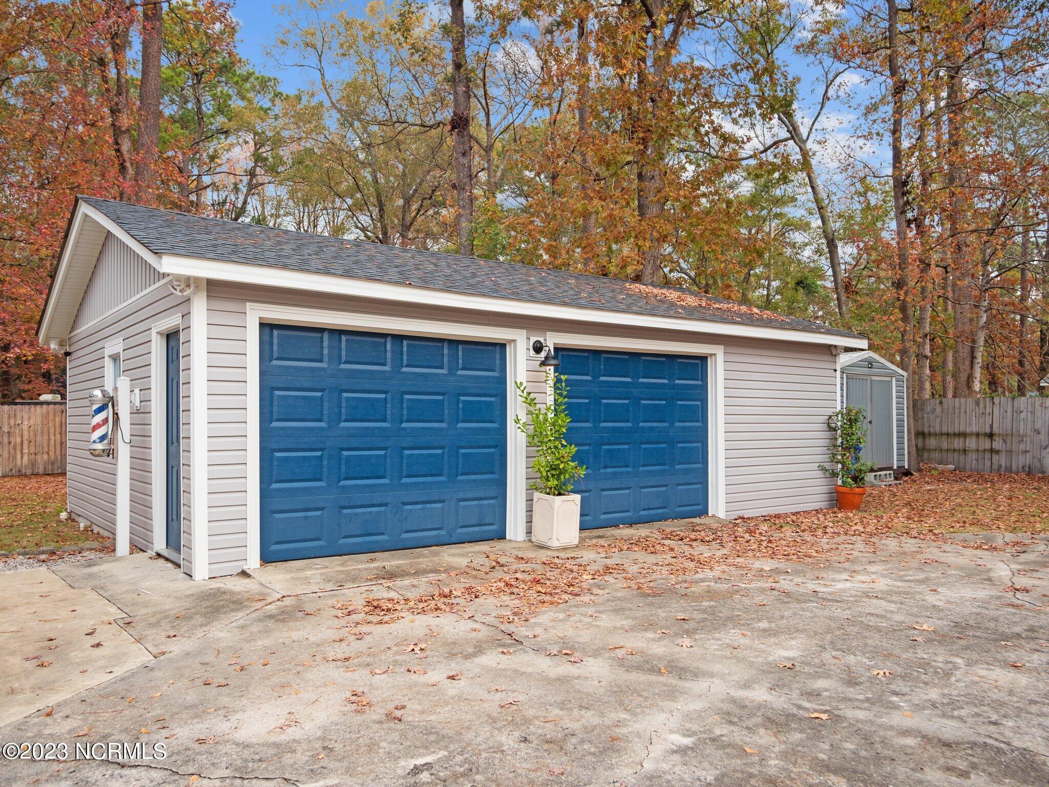 620 Shadowwood Drive