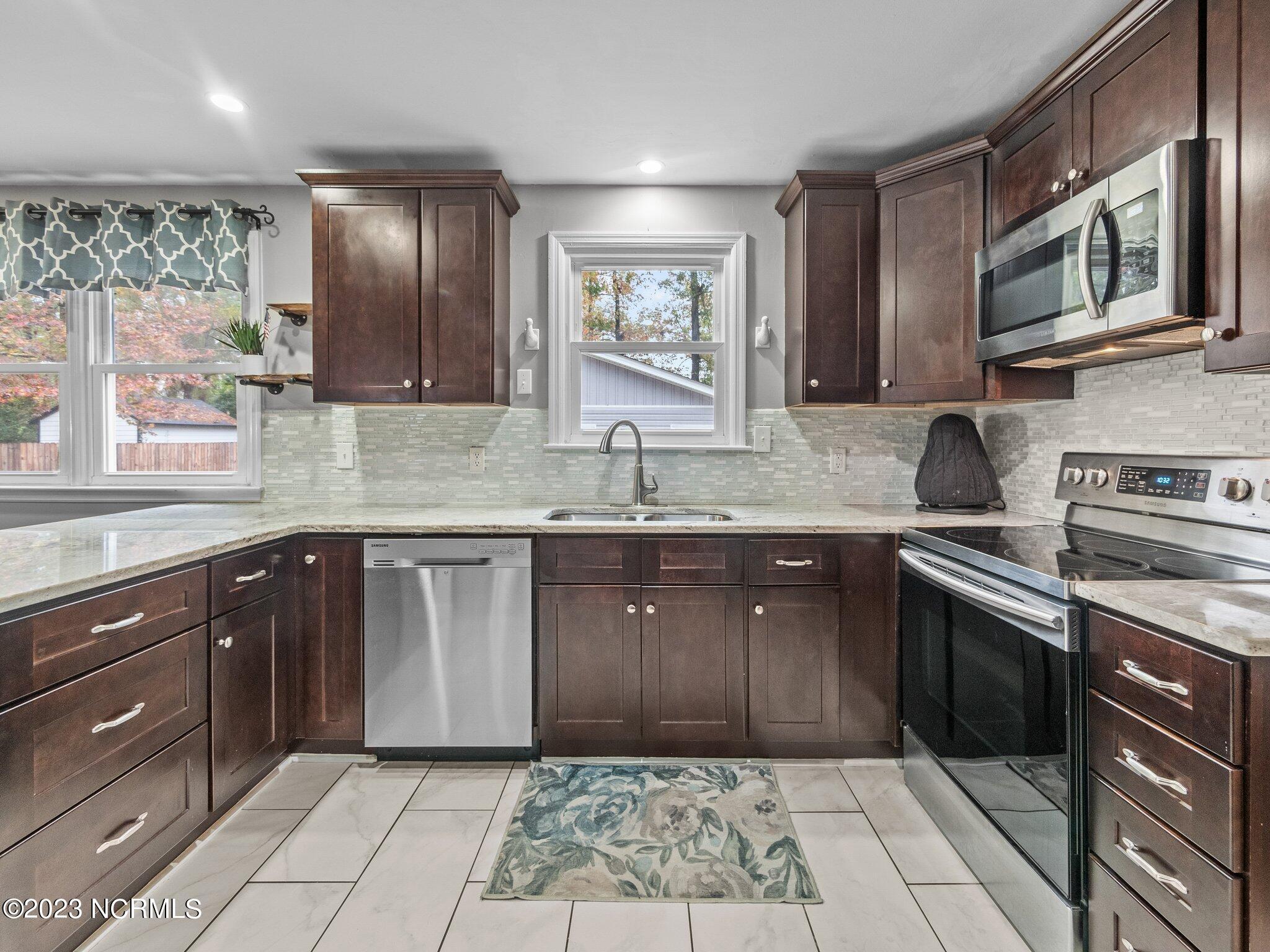 620 Shadowwood Drive